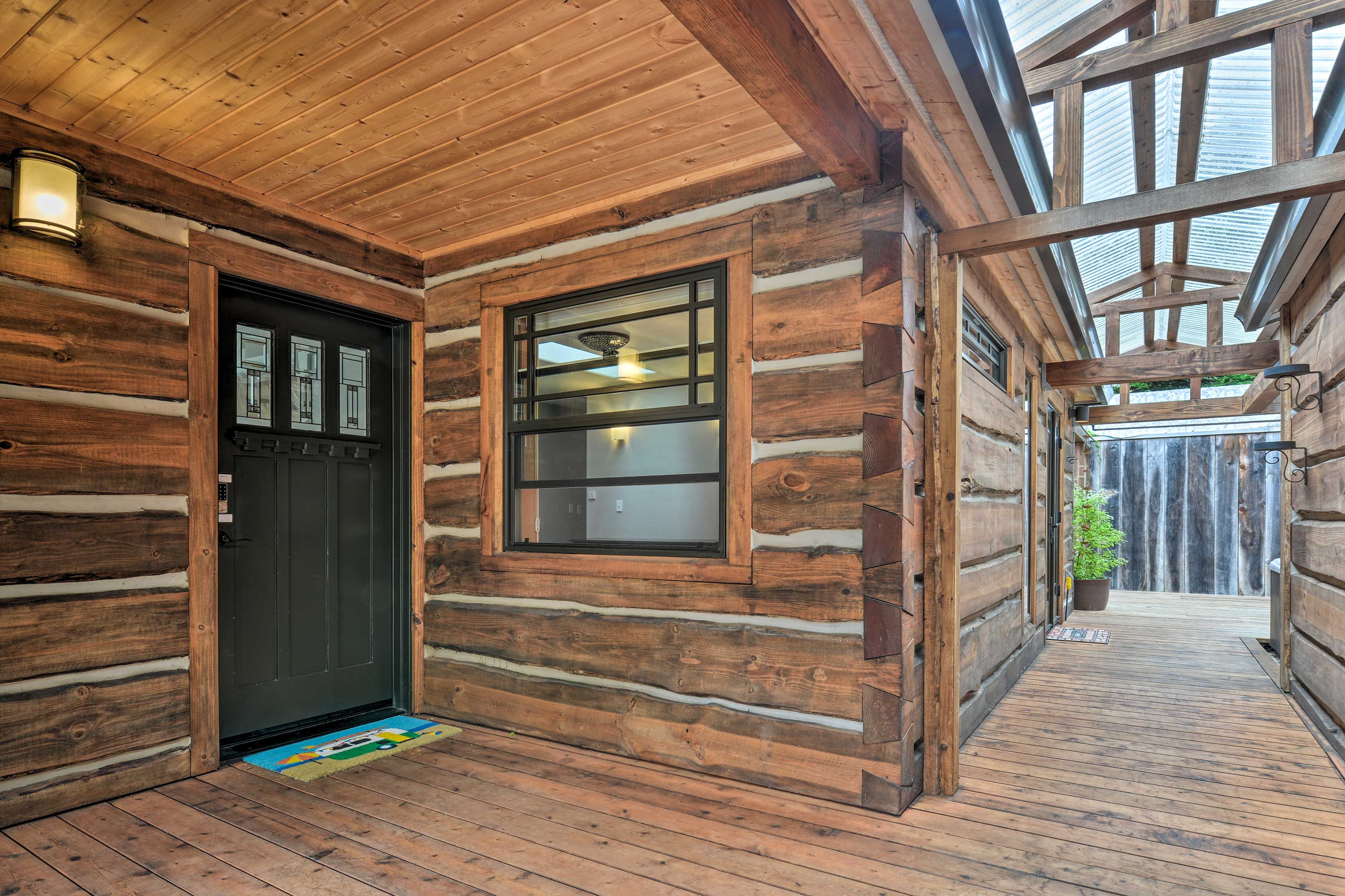 Wraparound Deck