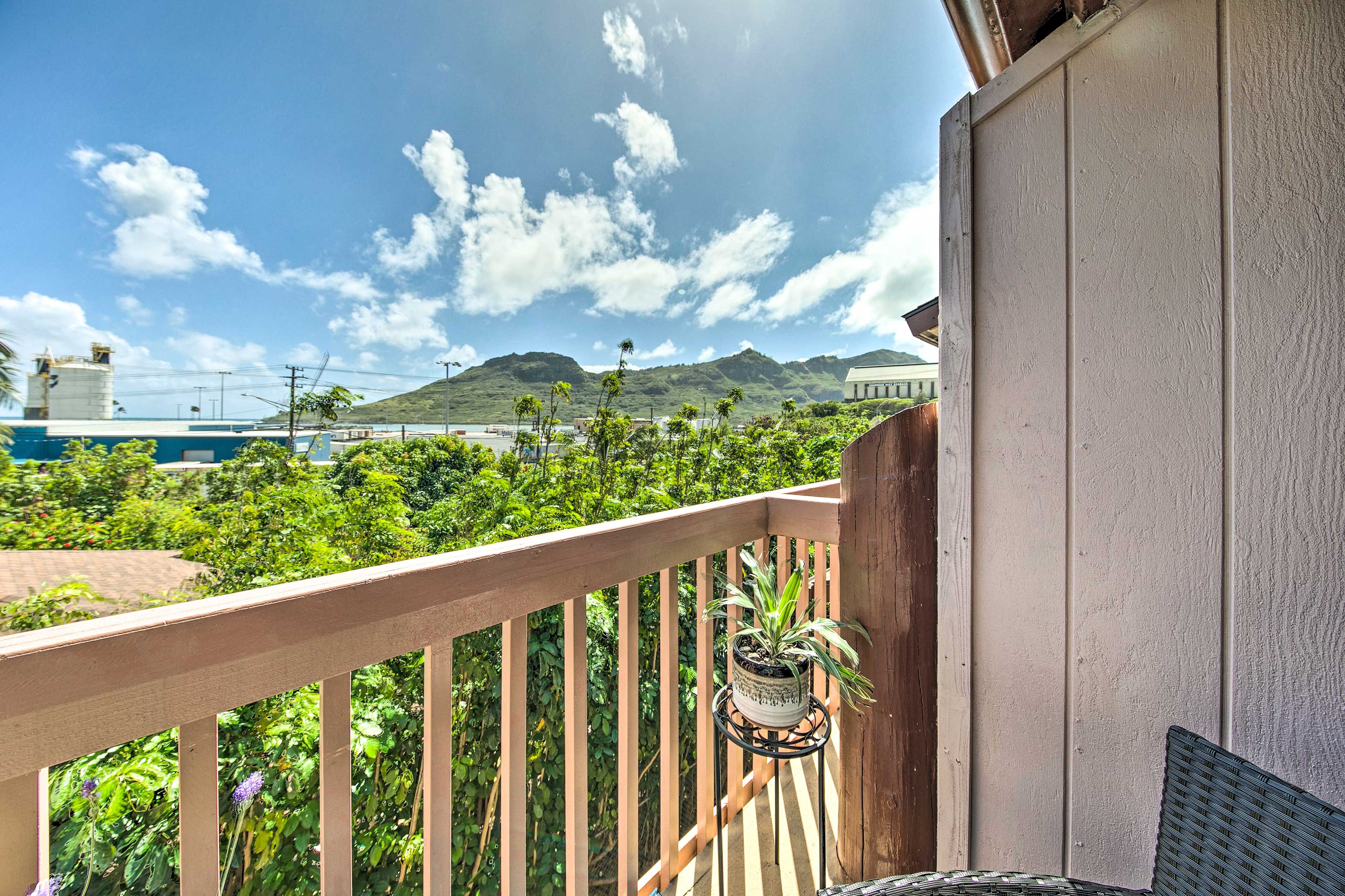 Furnished Lanai