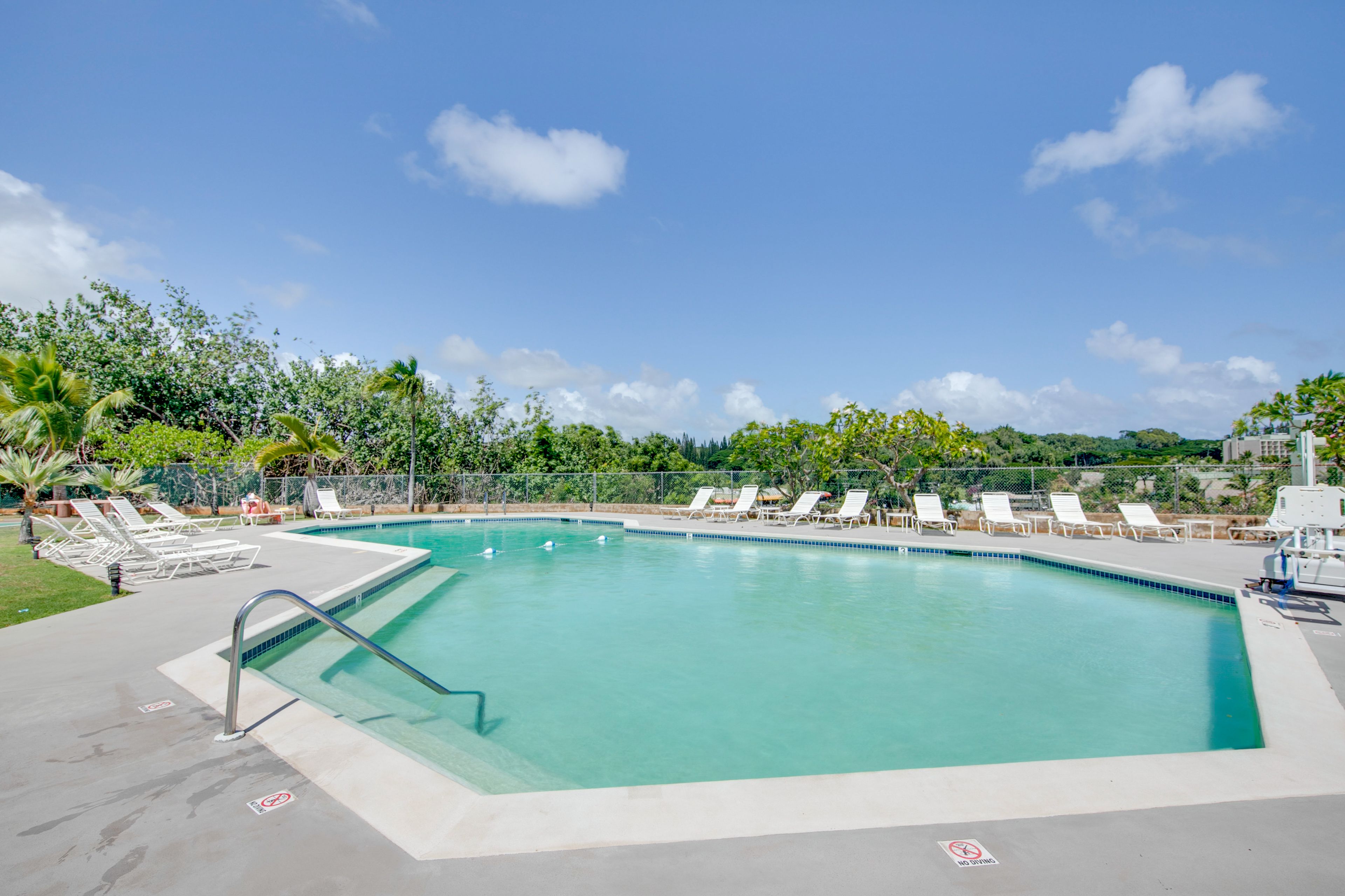 Community Amenities (Heated, Open All Year)