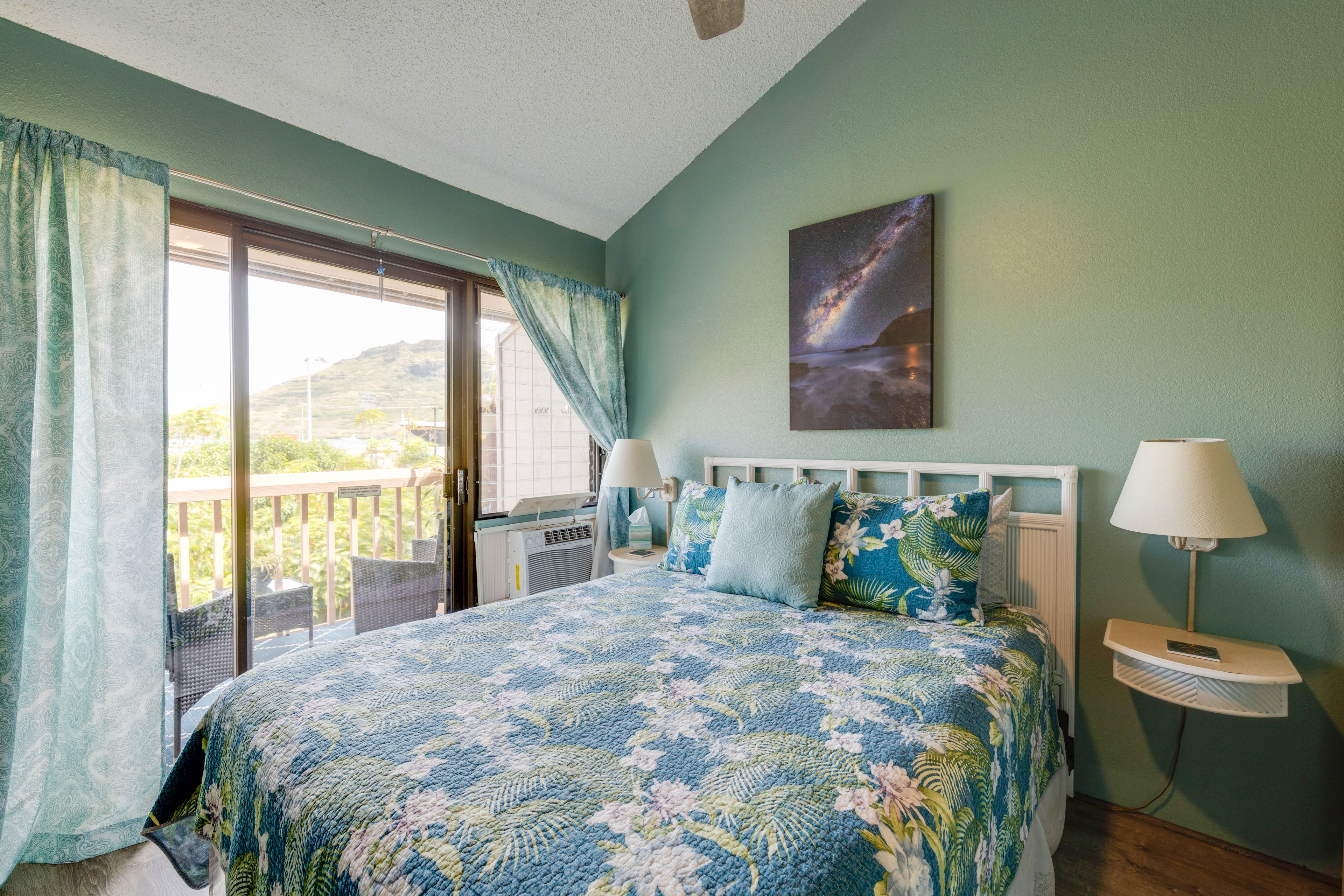 Bedroom 1 | Queen Bed | 2nd Floor