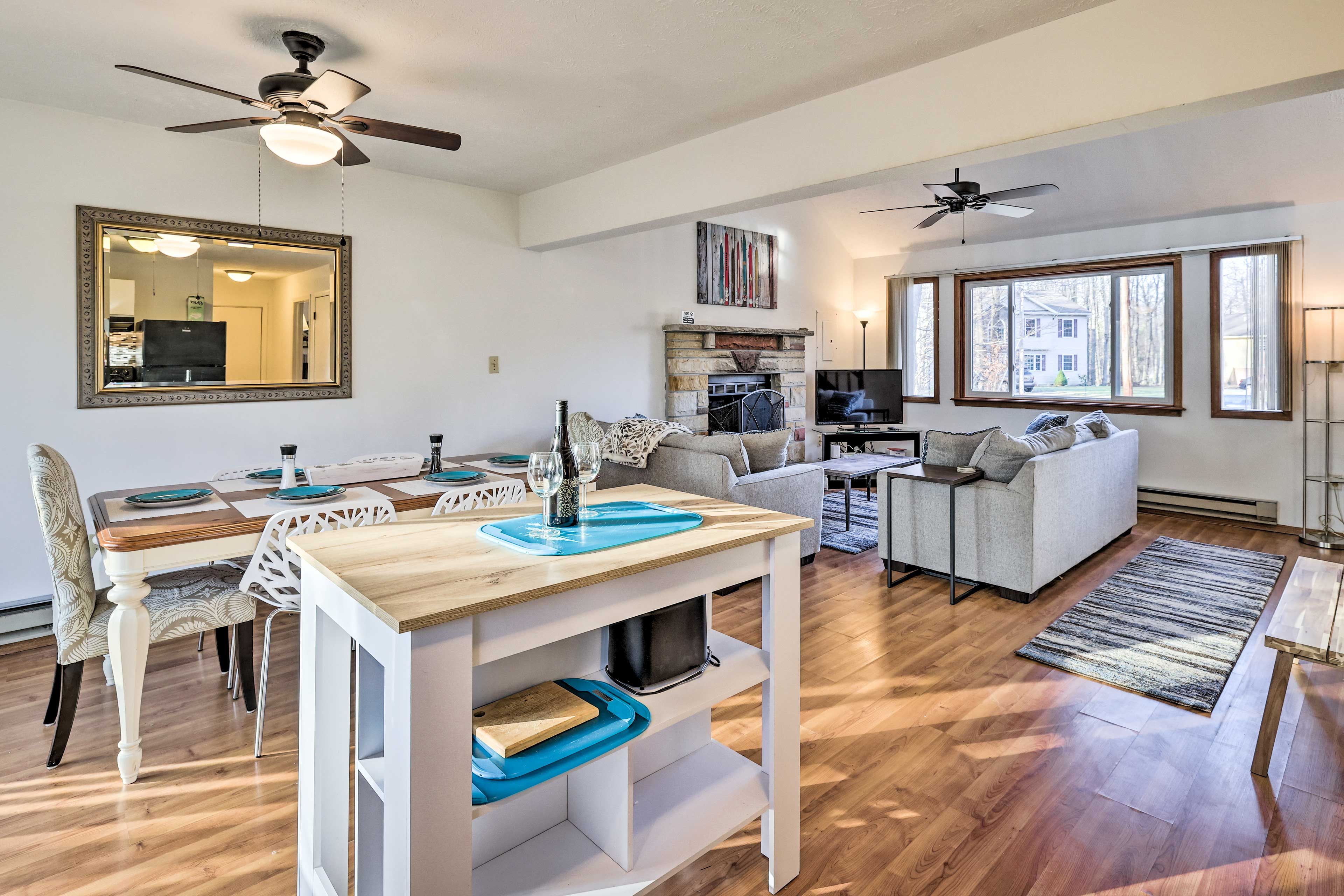 Kitchen | Bar Seating