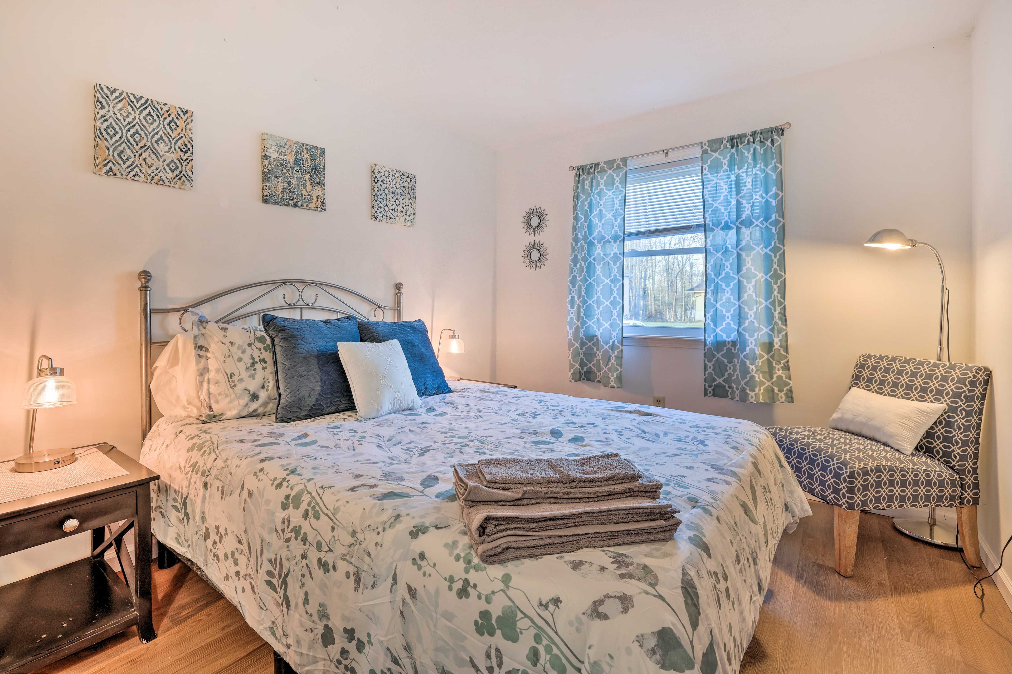 Bedroom 1 | Linens Provided