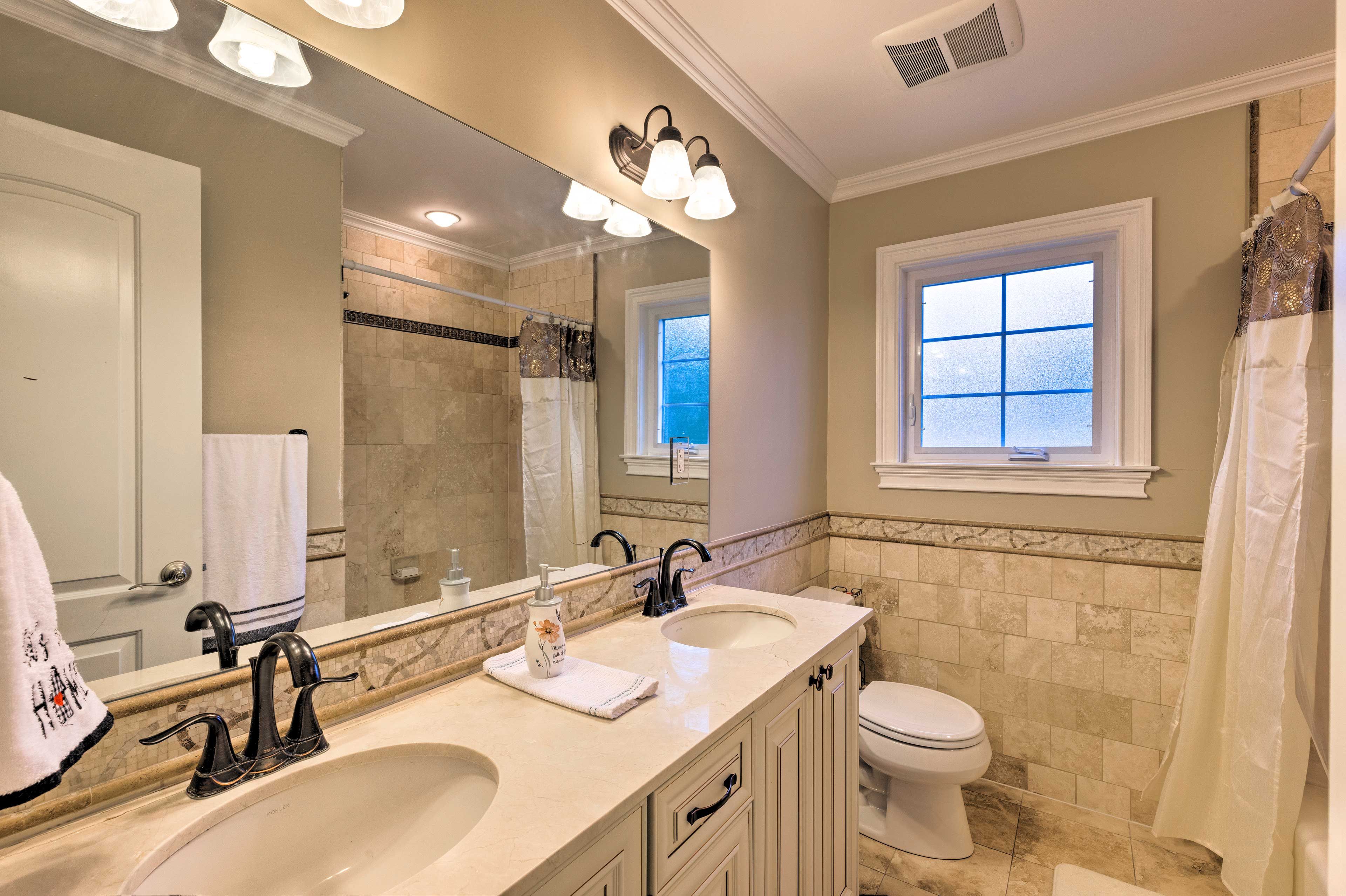 Full Bathroom