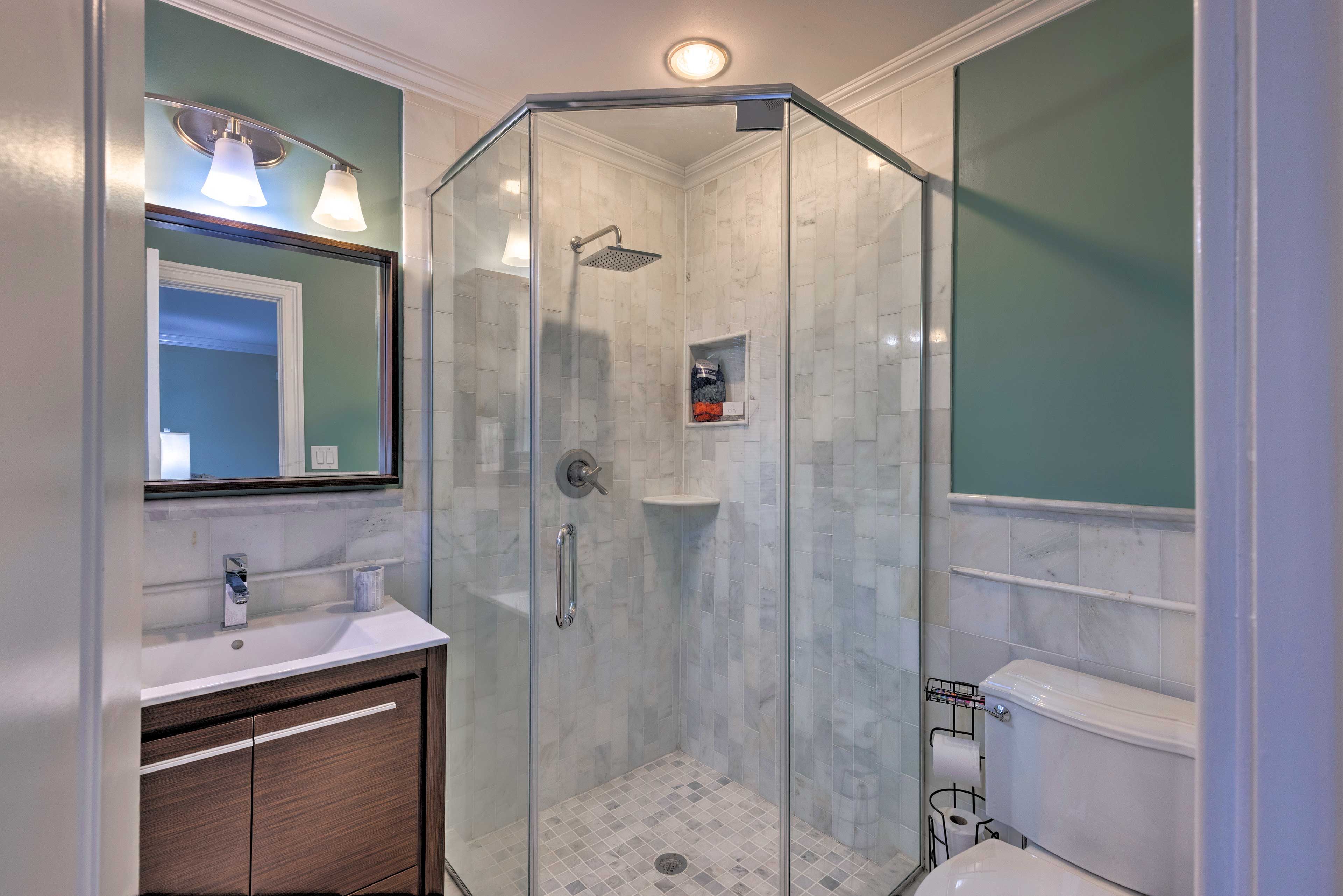 Full Bathroom