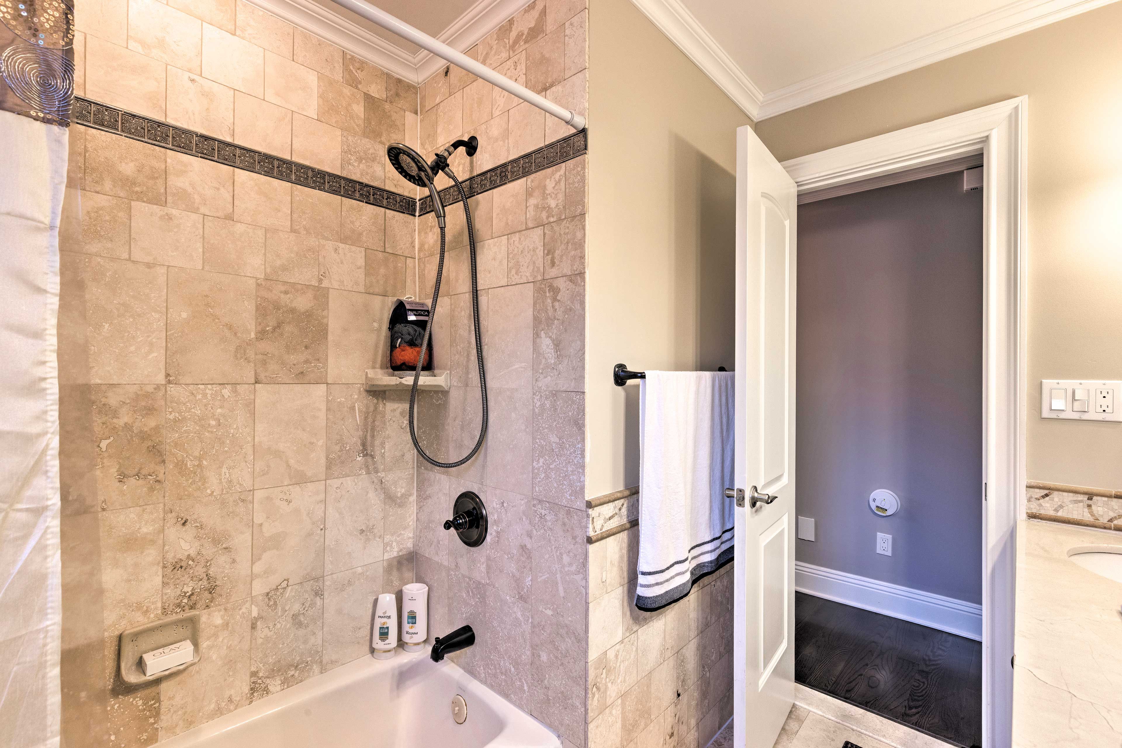 Full Bathroom