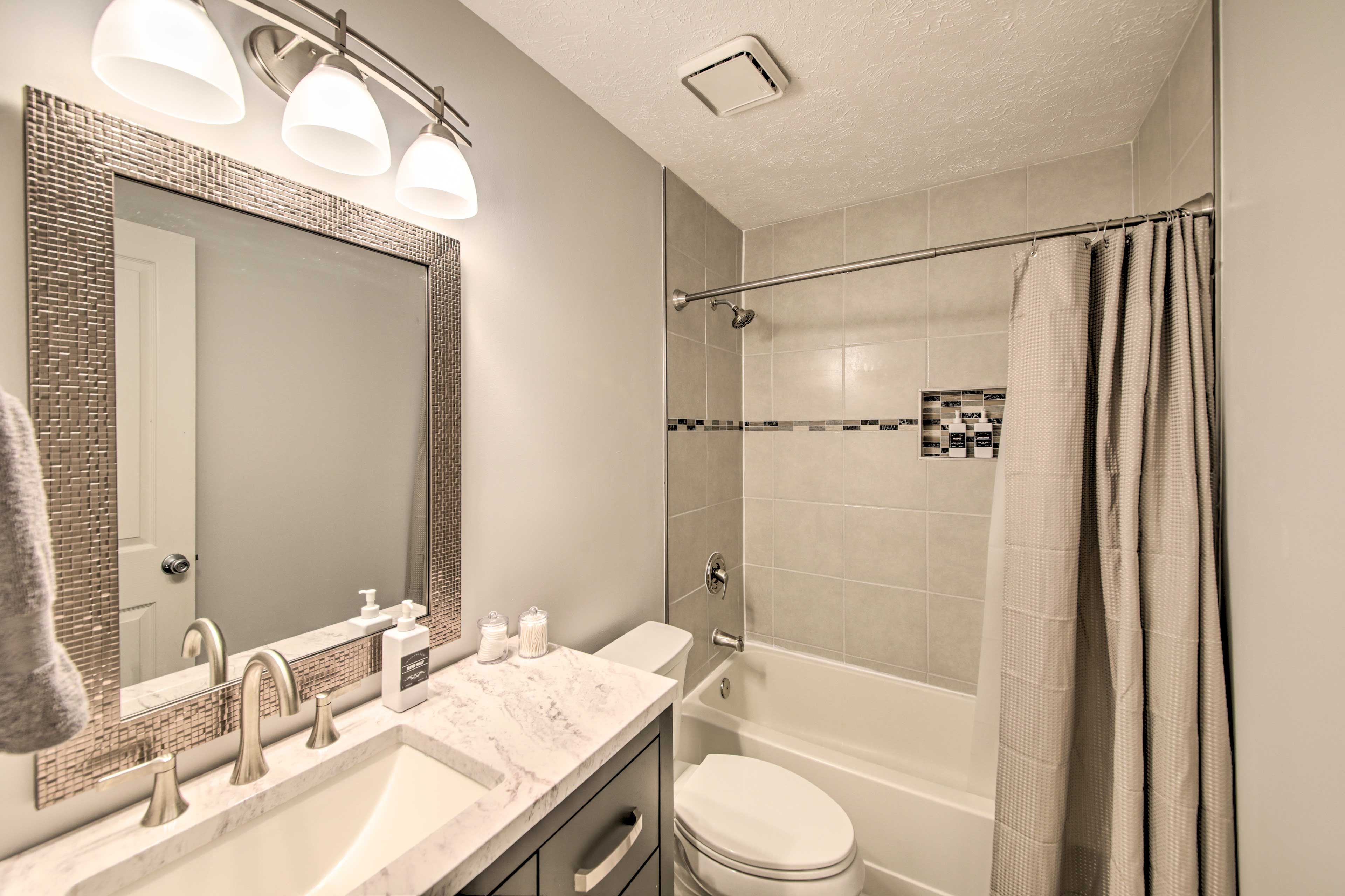 Bathroom | Towels Provided
