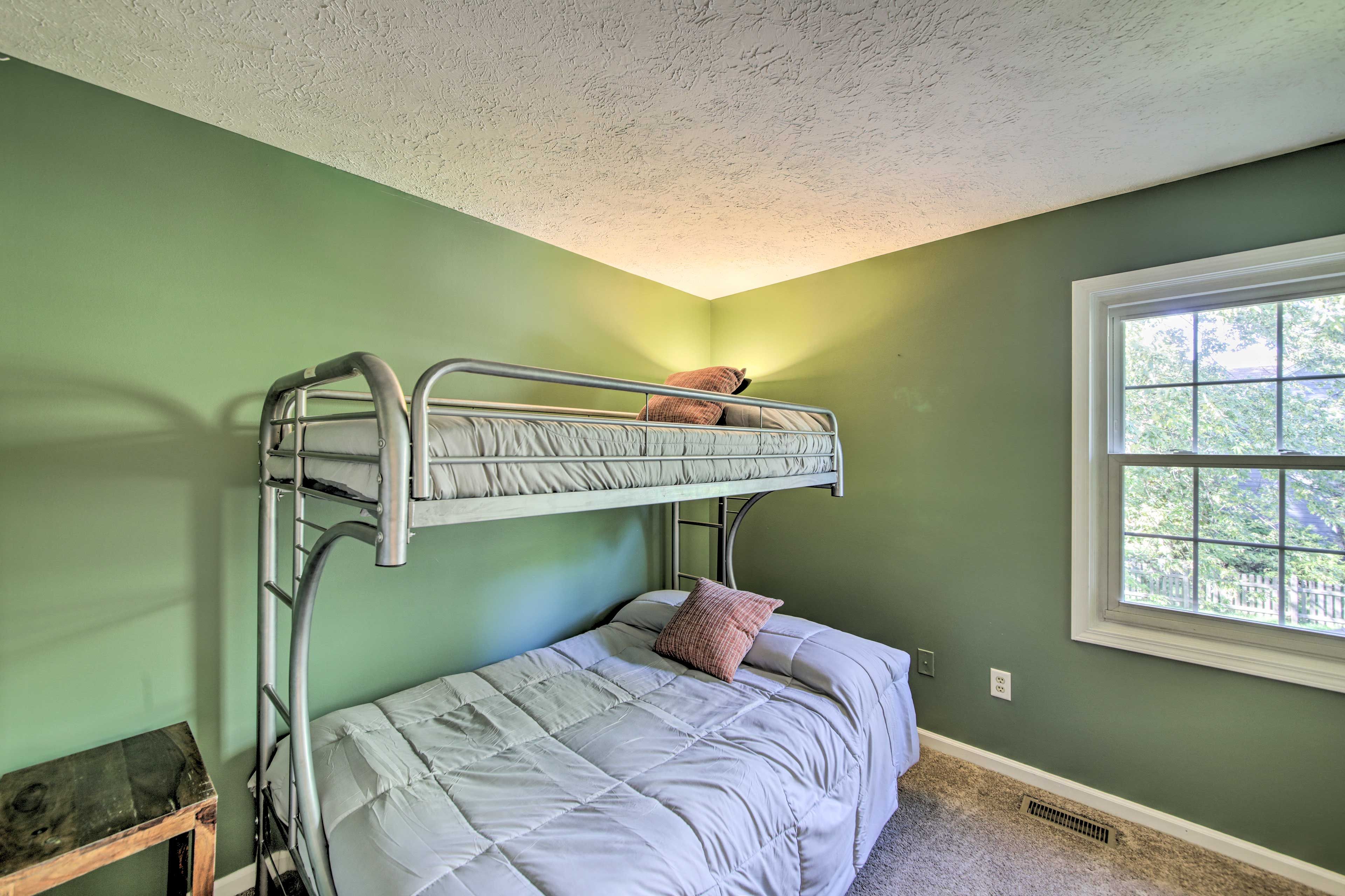 Bedroom 3 | 2nd Floor | Twin/Full Bunk Bed
