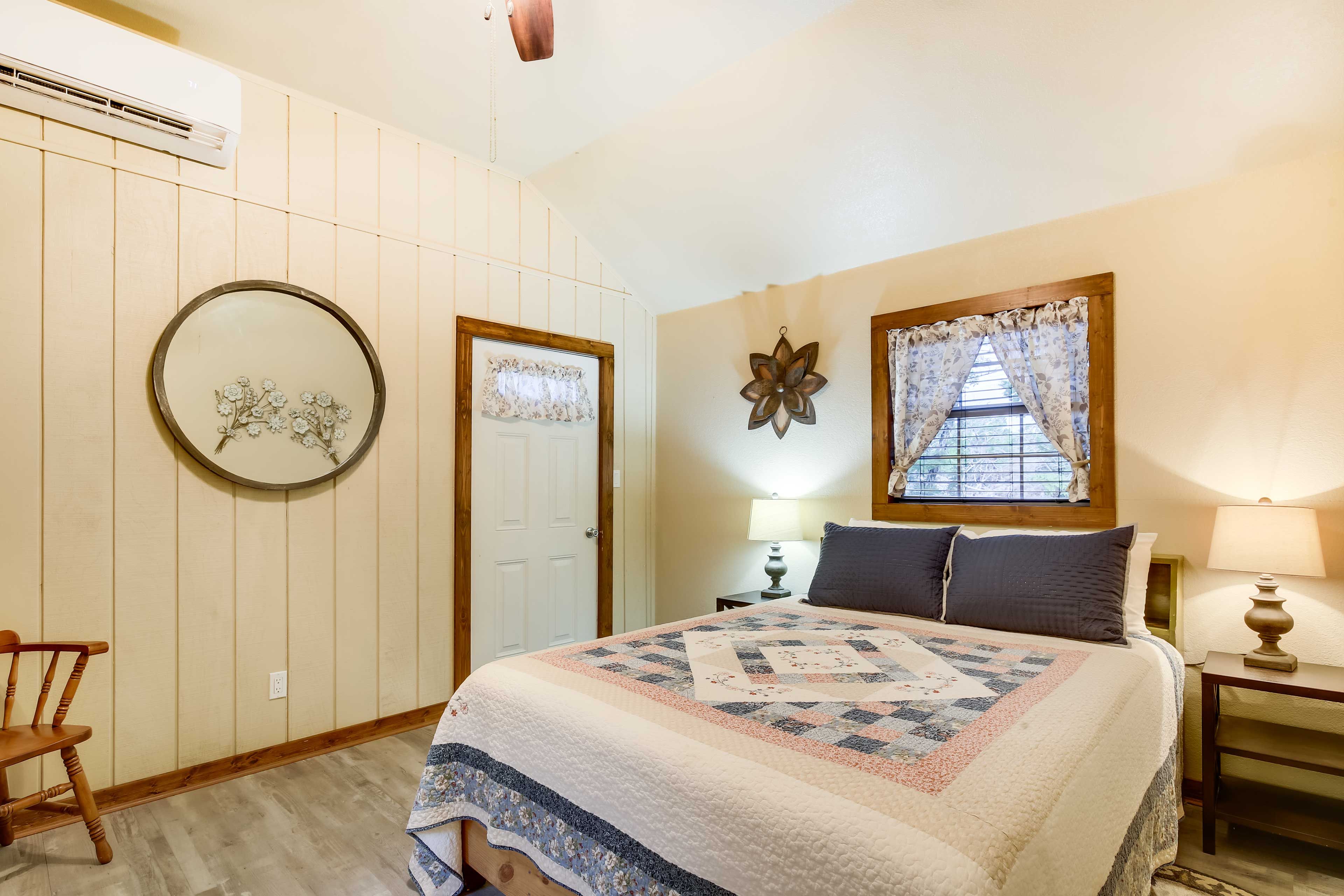 Bedroom | Queen Bed | Access to Side Entrance