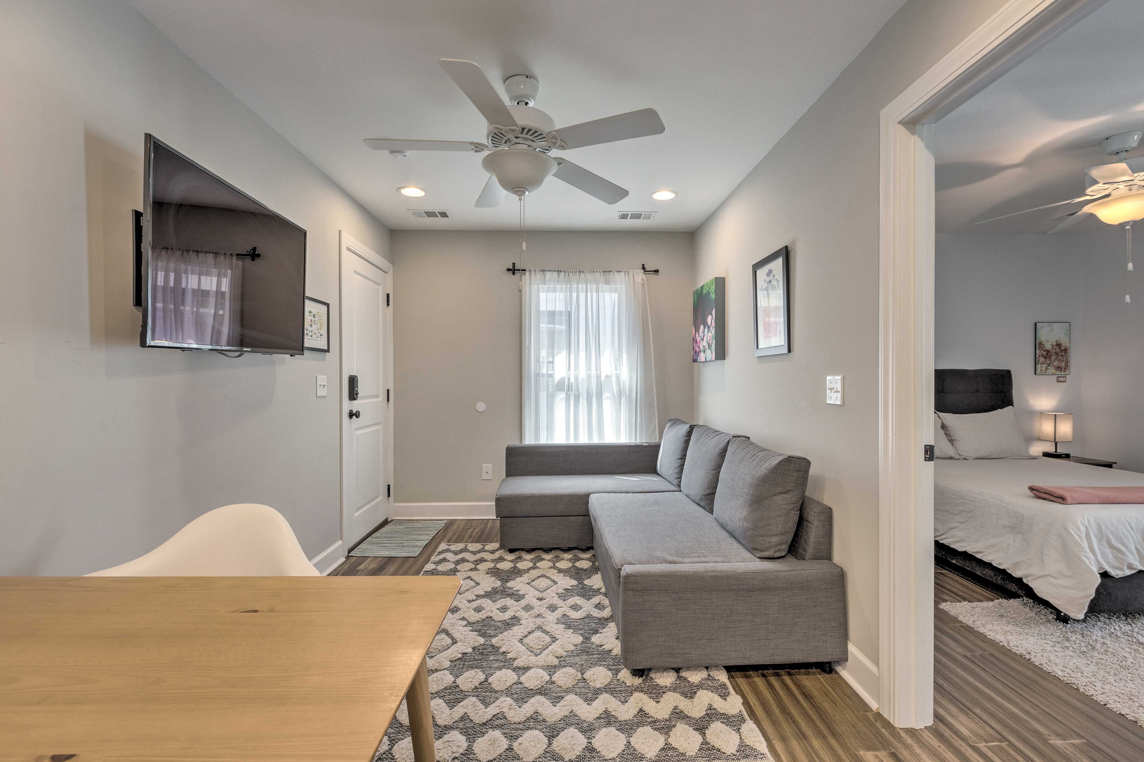 Living Room | Sleeper Sofa