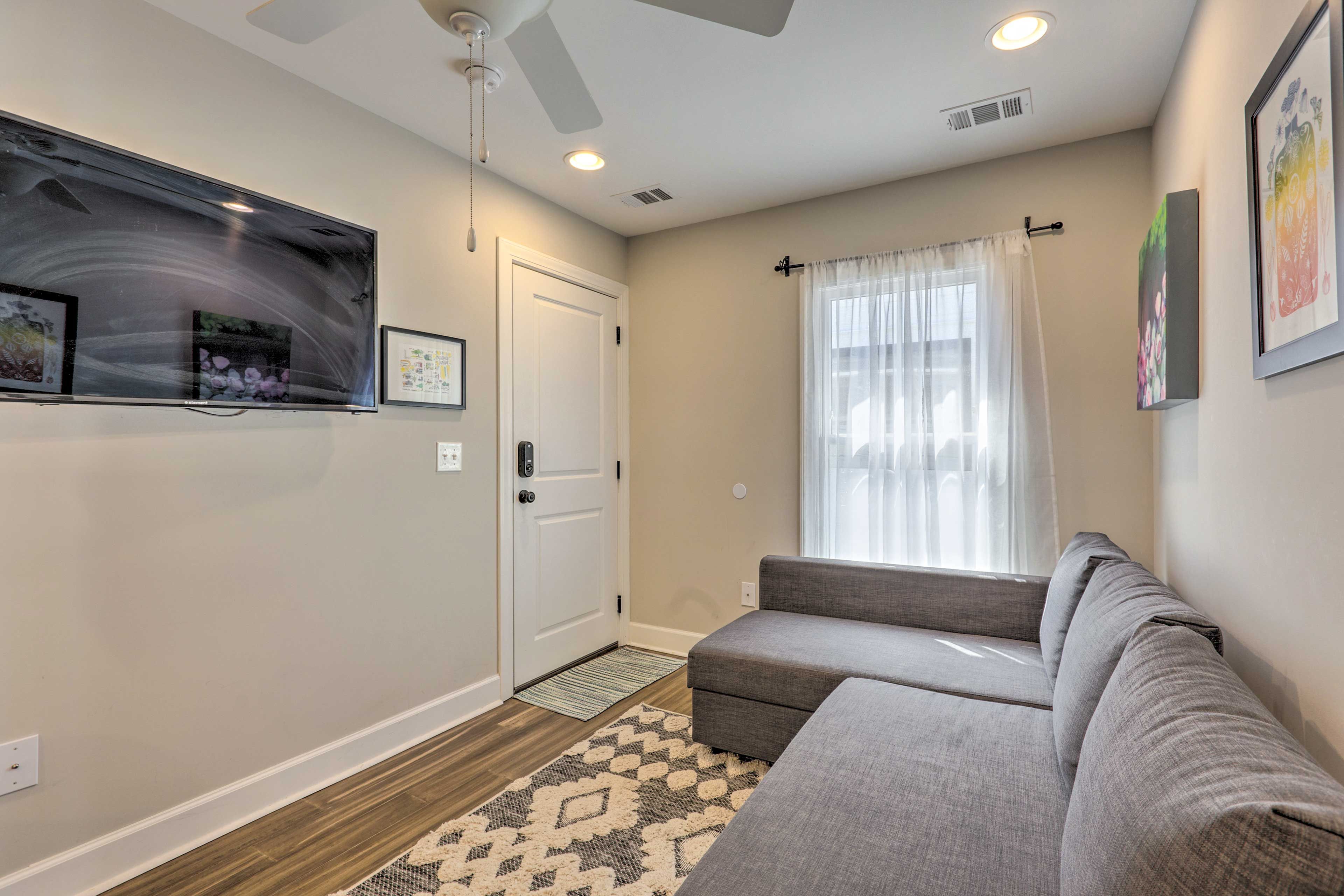 Living Room | Smart TV
