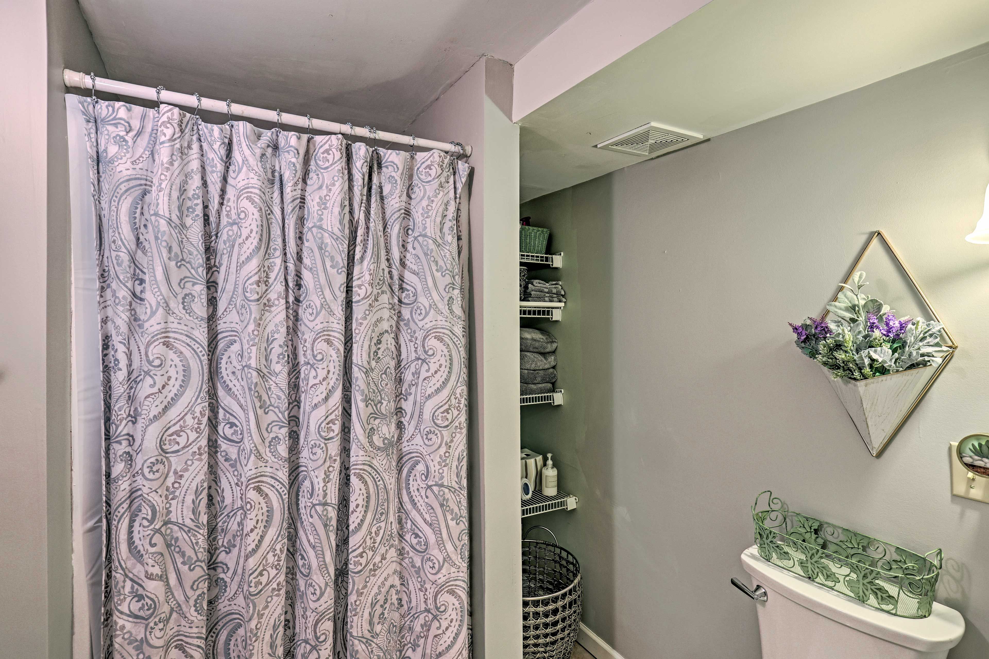 En-Suite Bathroom