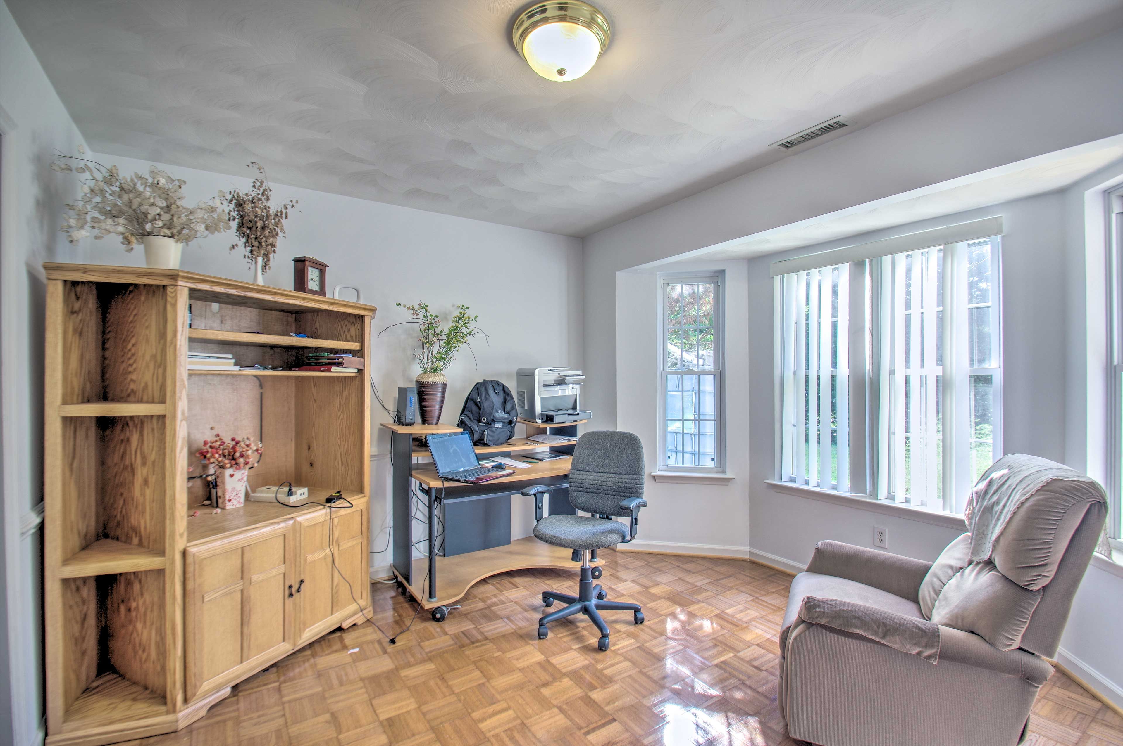 Office | Desk Workspace w/ Printer