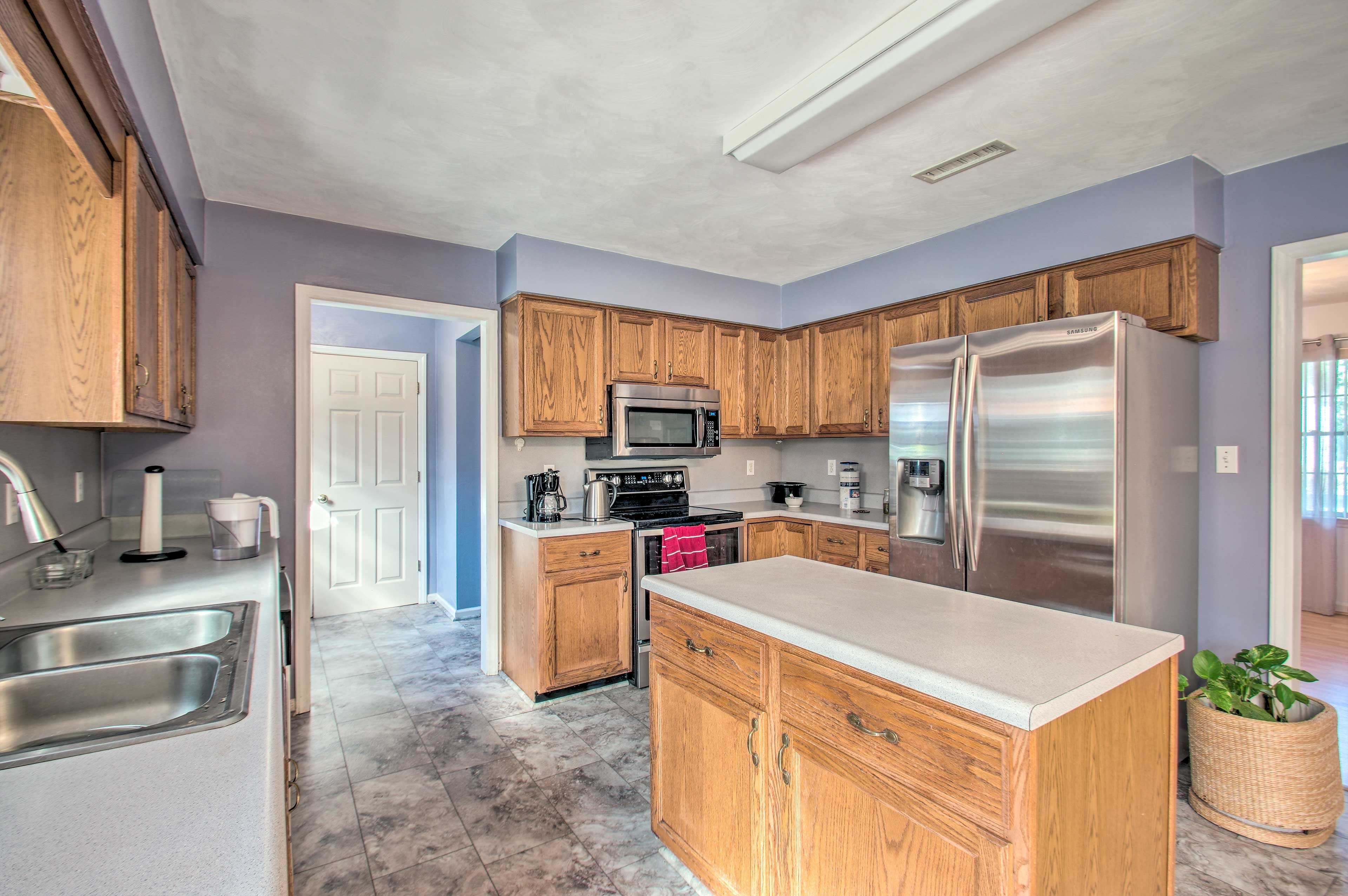 Kitchen | Fully Equipped | Cooking Basics