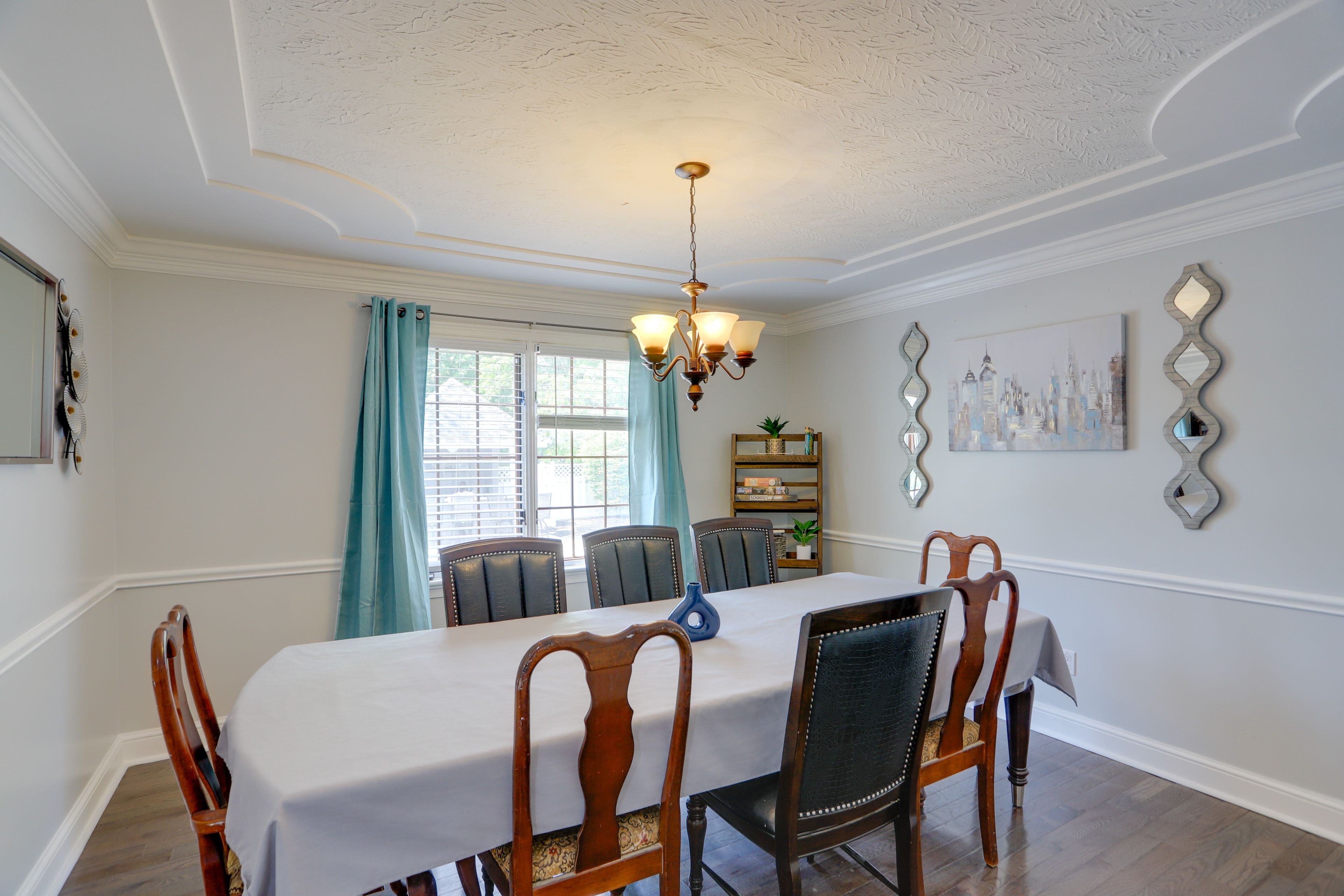 Dining Room | 8-Person Dining Table | 1st Floor