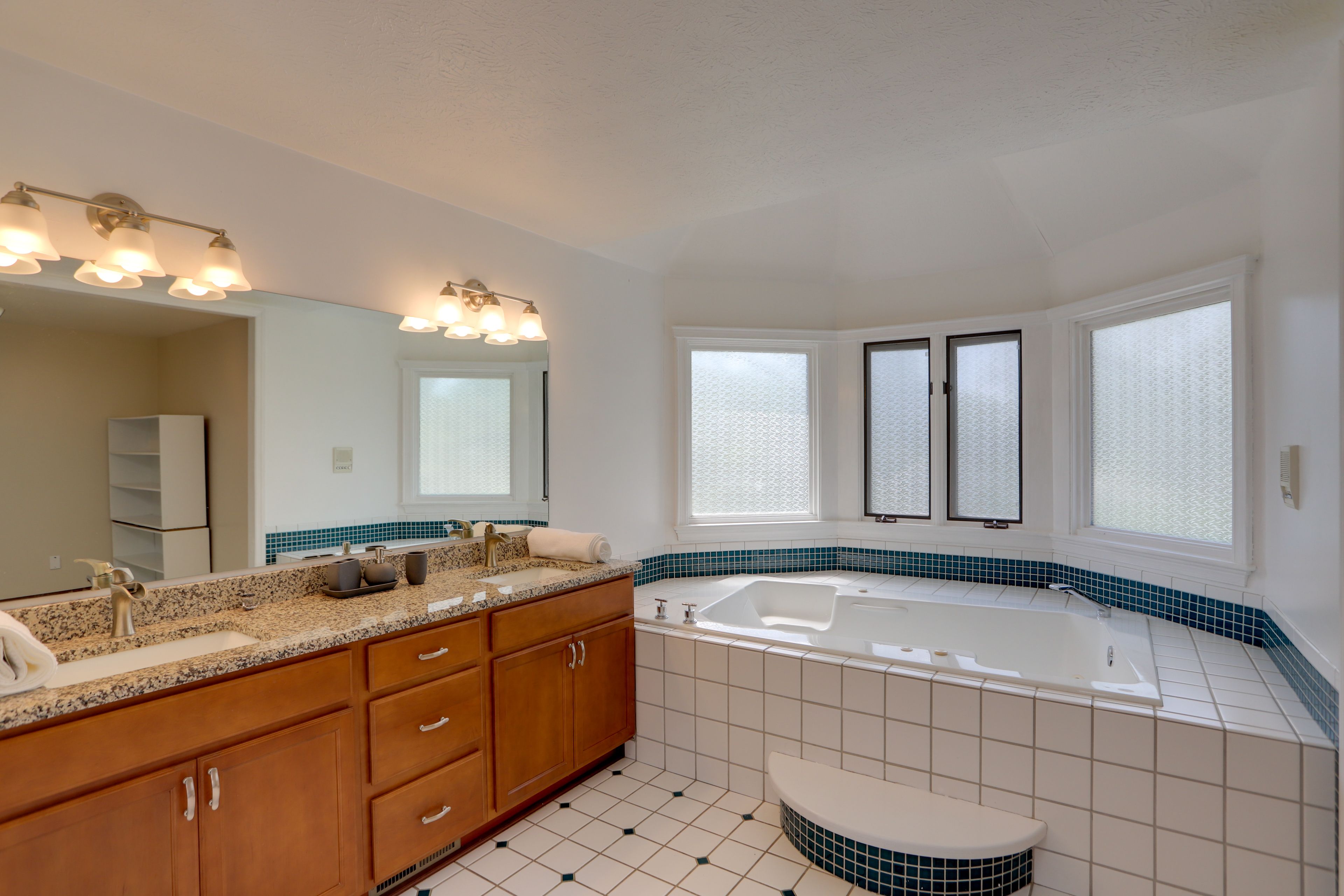 Bathroom | Towels Provided