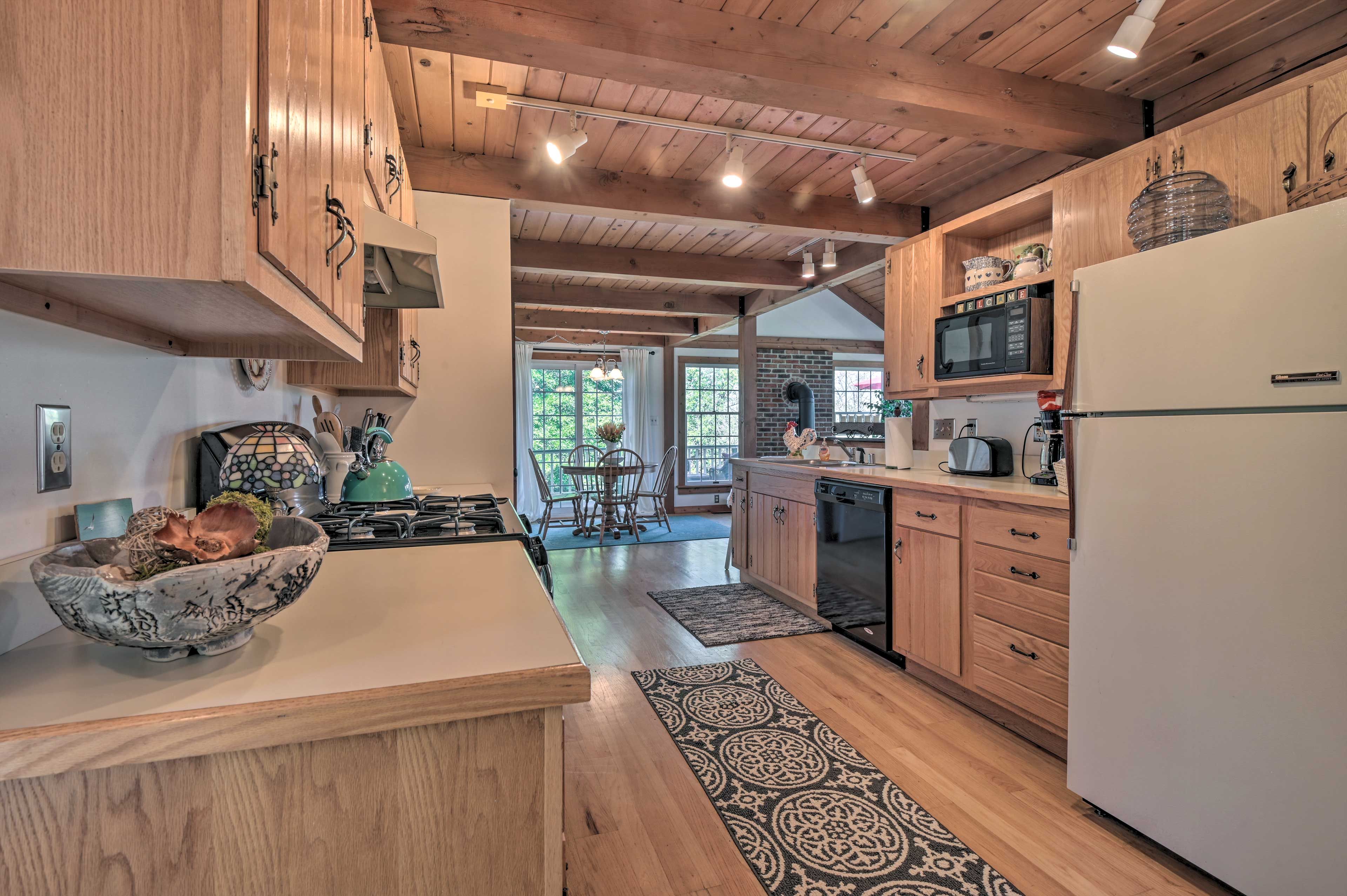 Kitchen | Fully Equipped