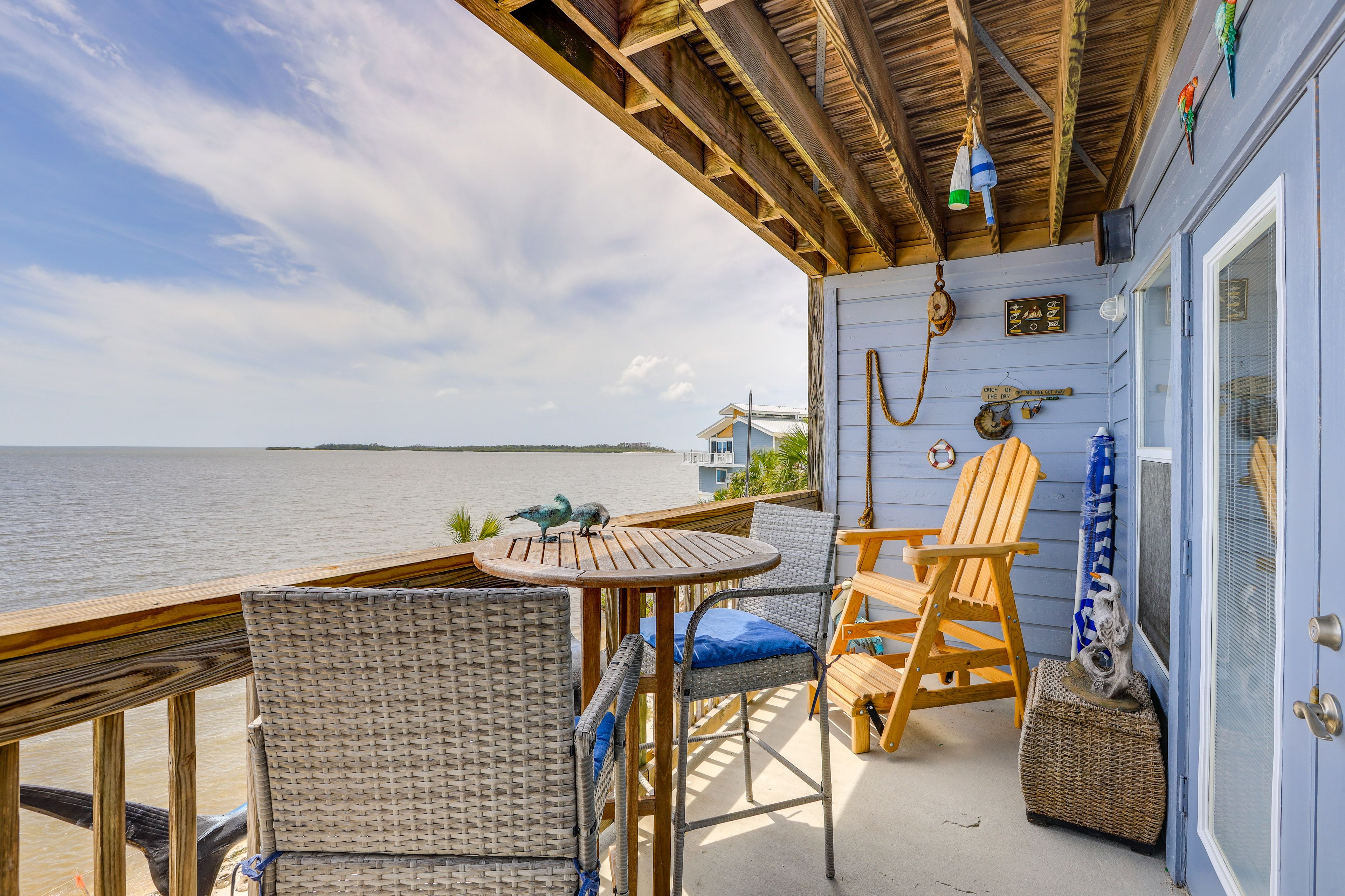 Cedar Key Vacation Rental | 1BR | 1BA | 780 Sq Ft | Stairs Required for Entry