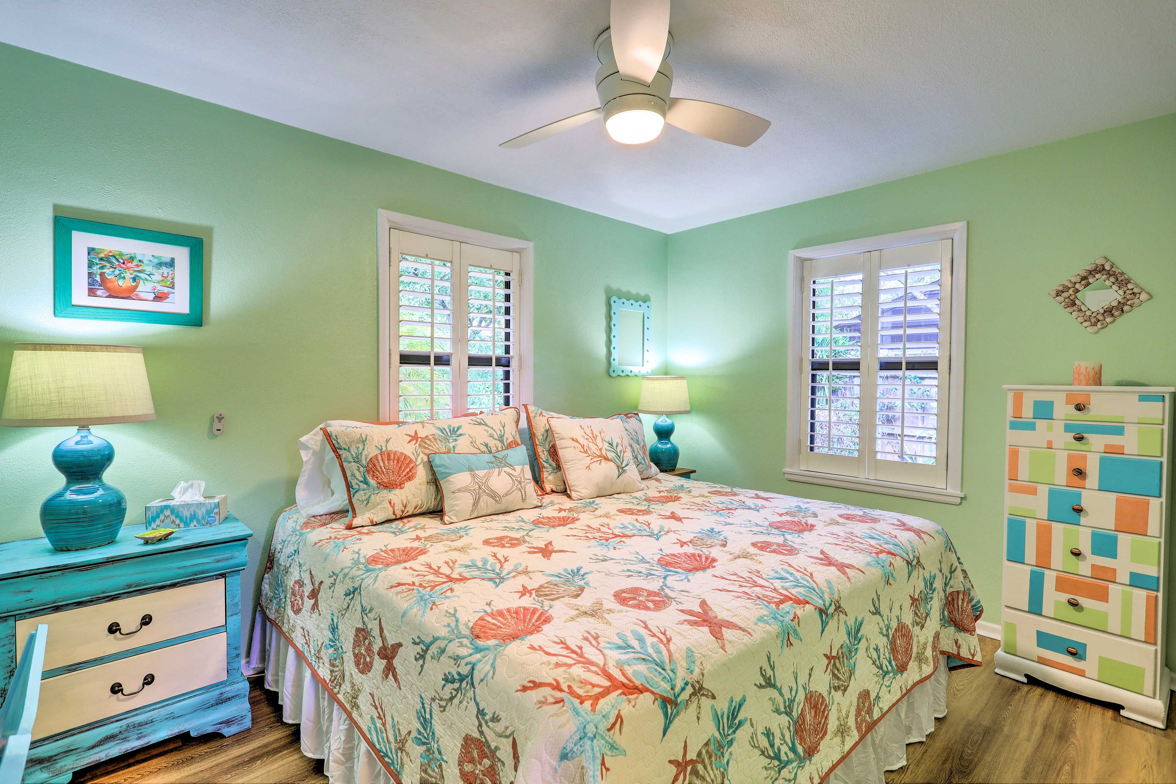Bedroom 1 | King Bed