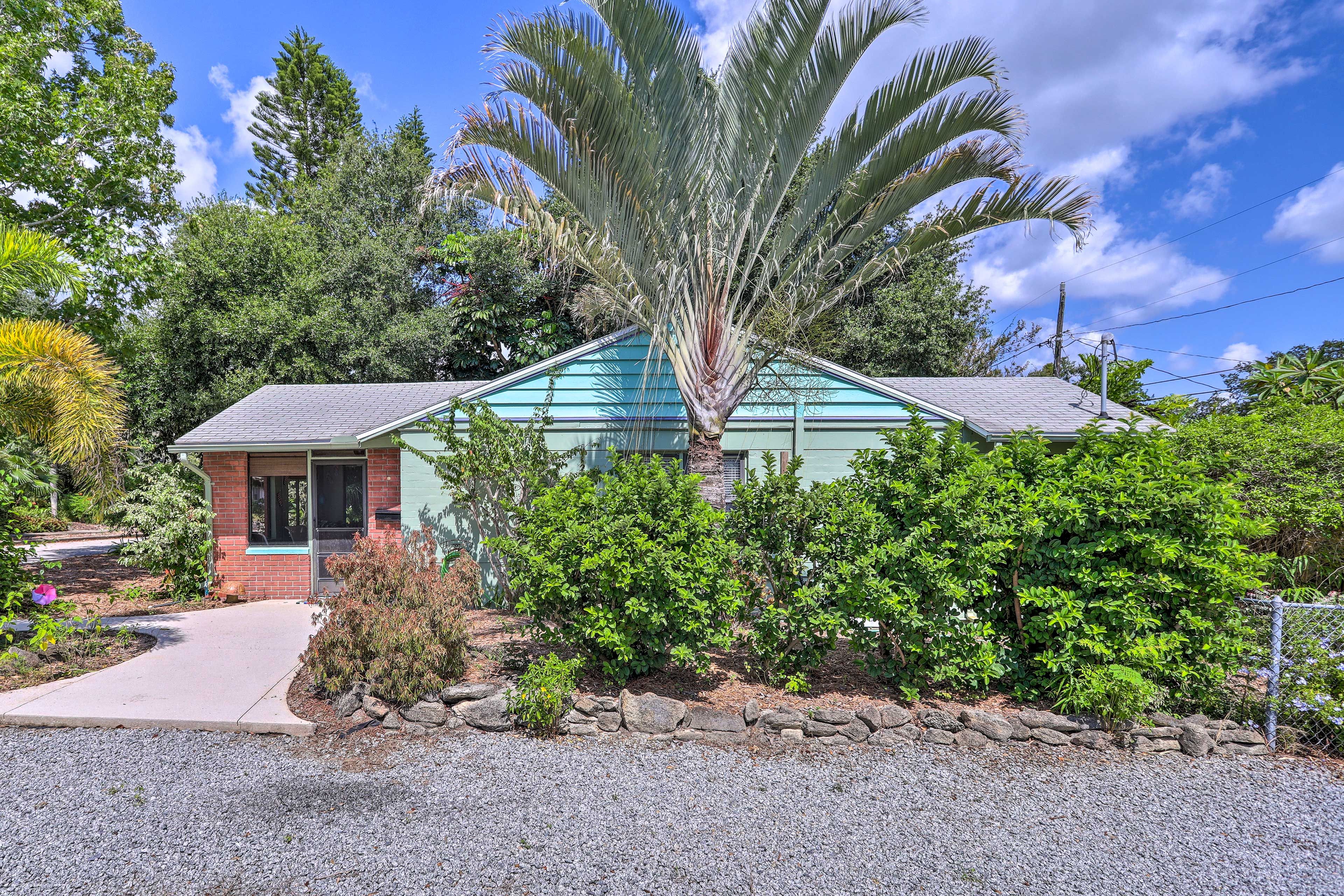 House Exterior | 850 Sq Ft