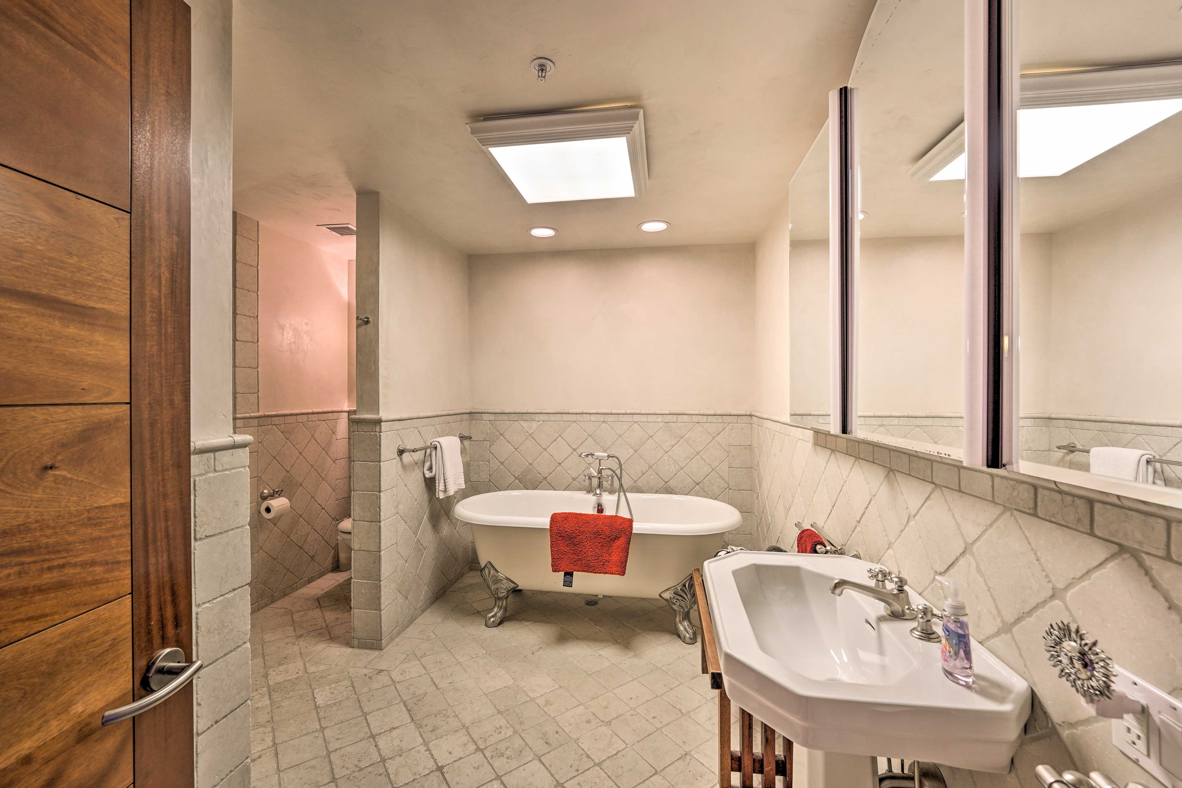 En-Suite Bathroom | Step-Free Access | Hair Dryer