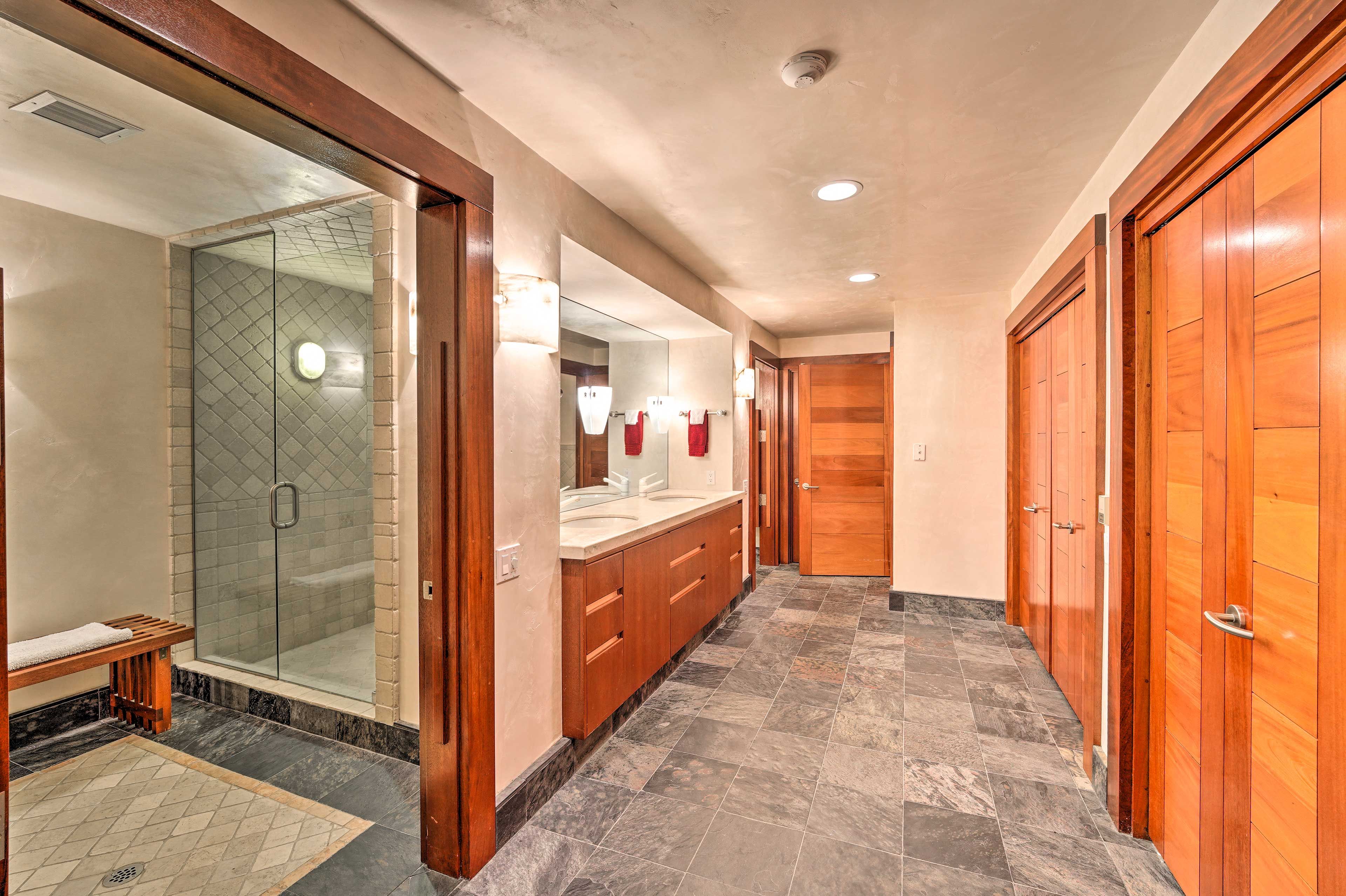 Full Bathroom | Steam Shower