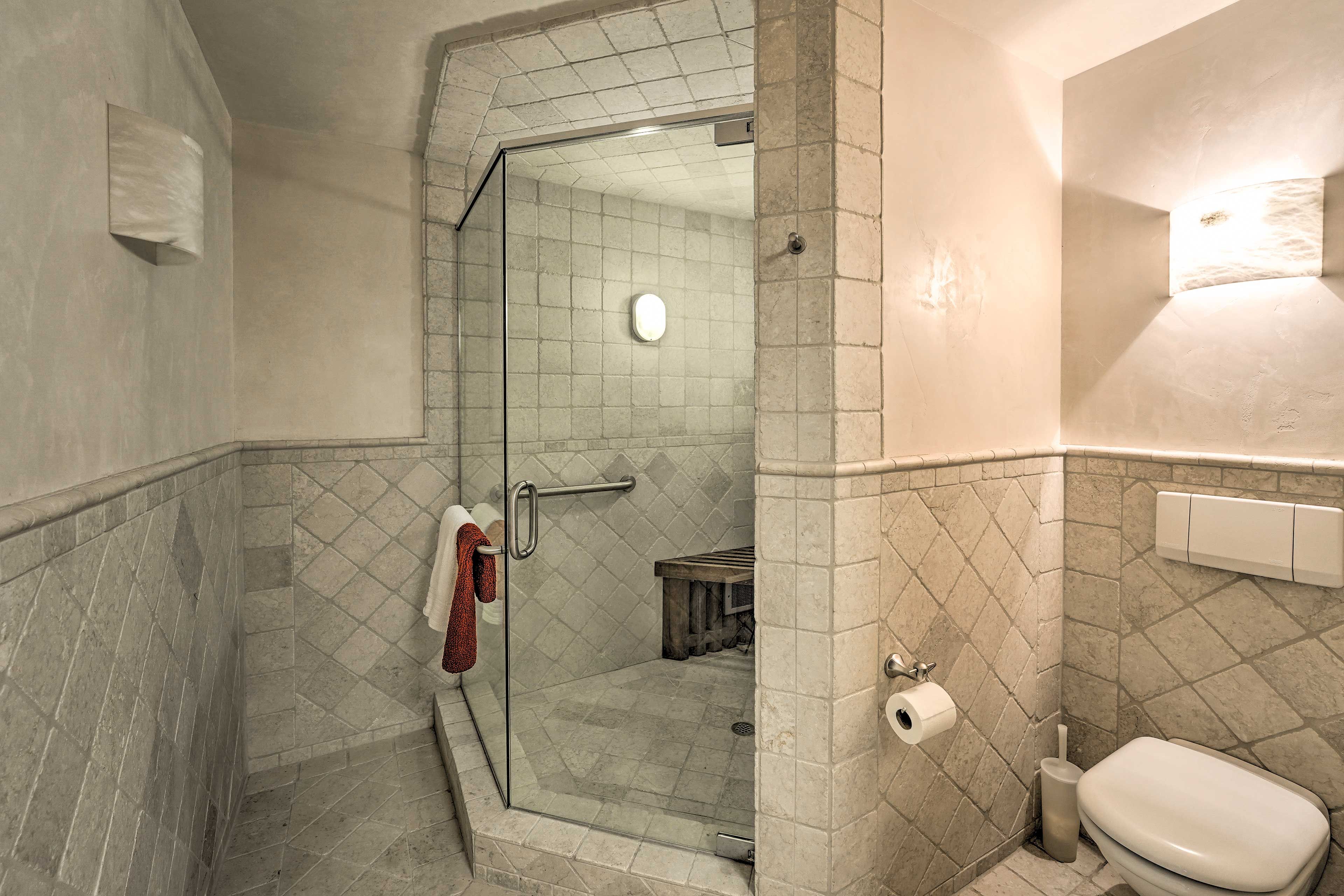 En-Suite Bathroom | Grab Rails in Shower