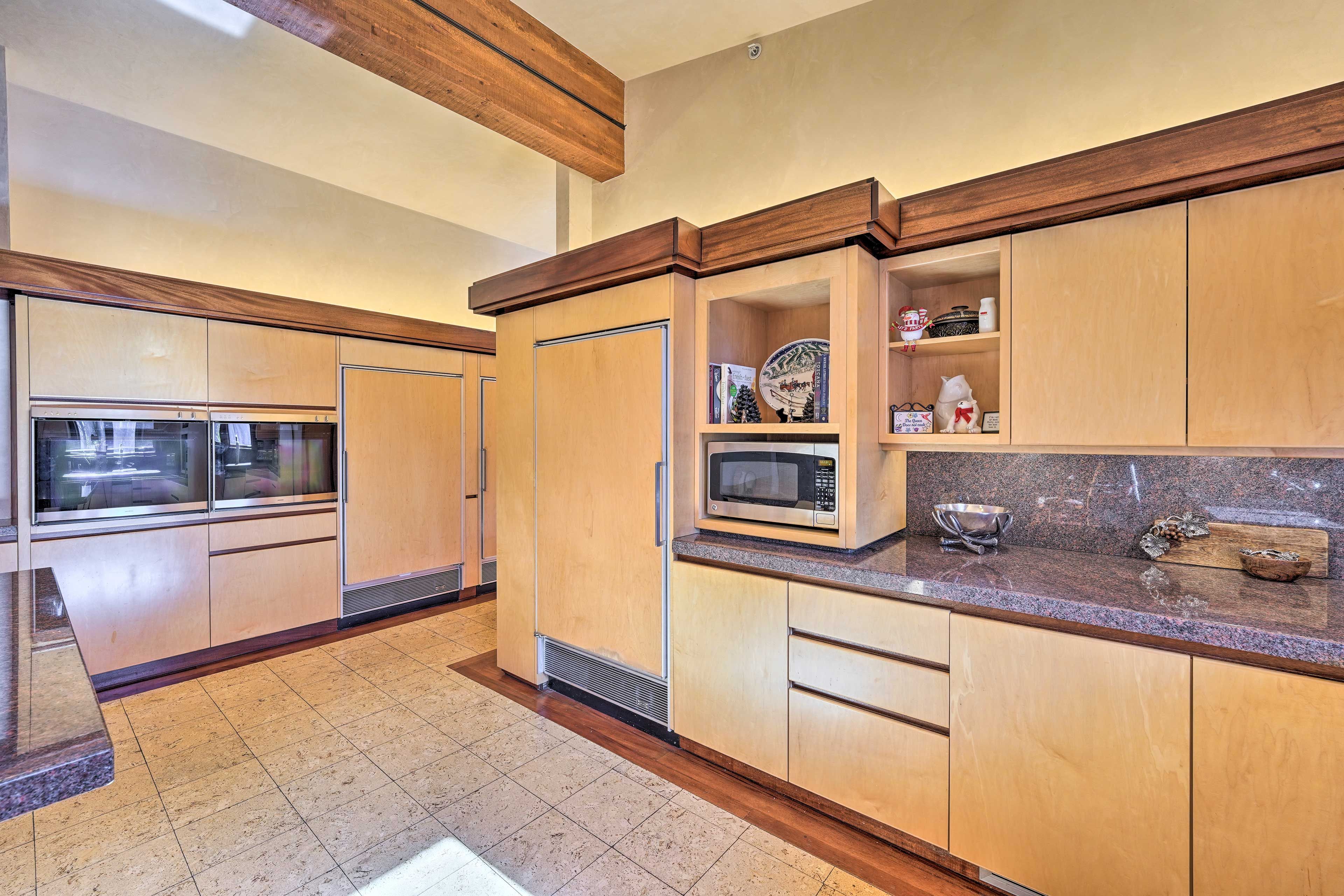 Kitchen | Toaster | Blender | Ice Maker | Hot Water Pot | Garbage Disposal