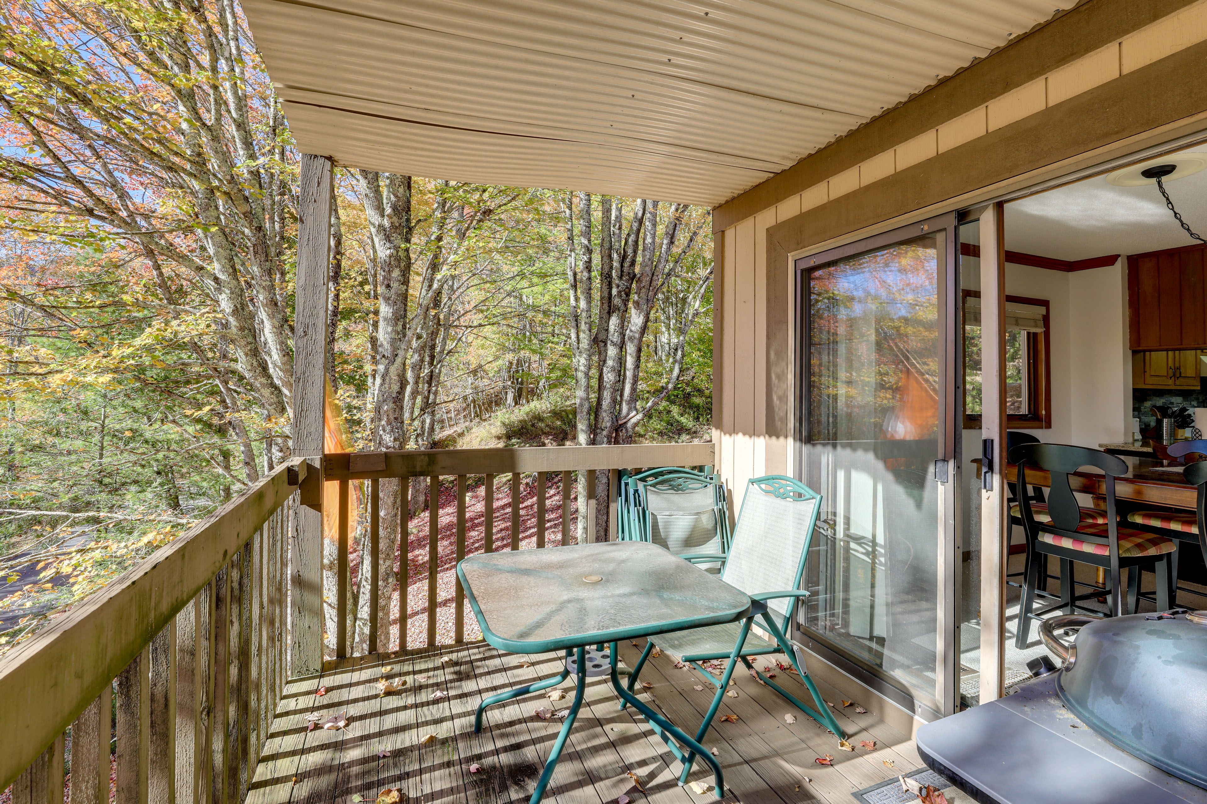 Covered Deck | Outdoor Dining | Gas Grill