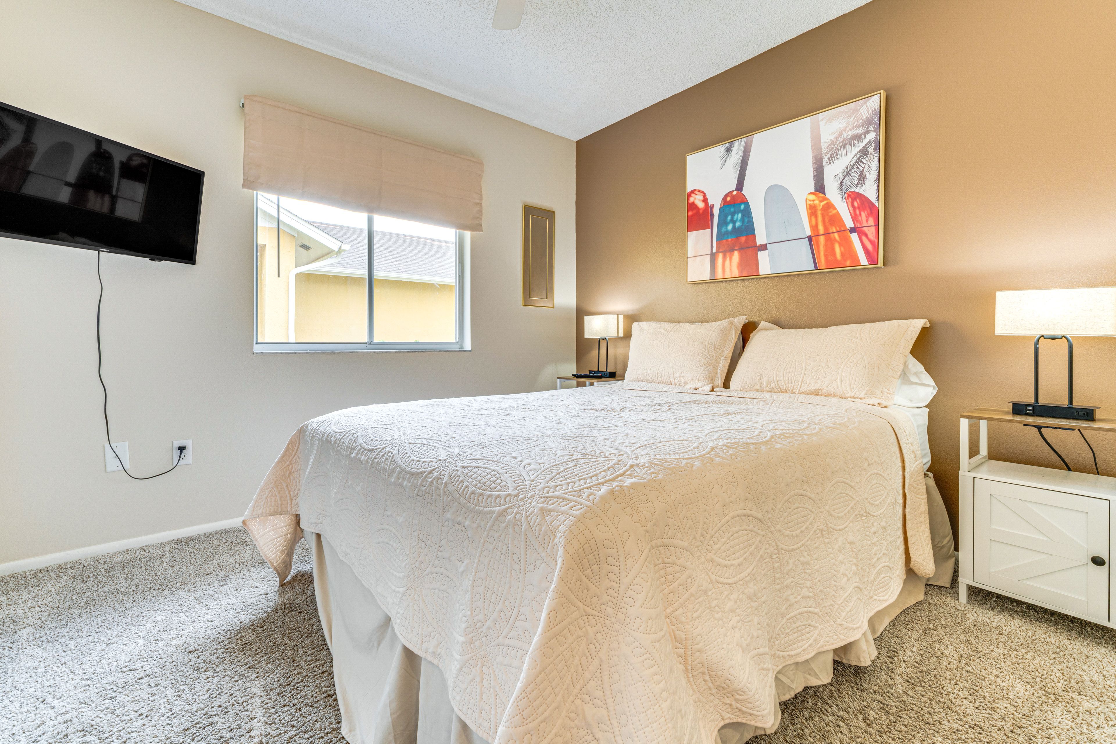 Bedroom 2 | Queen Bed