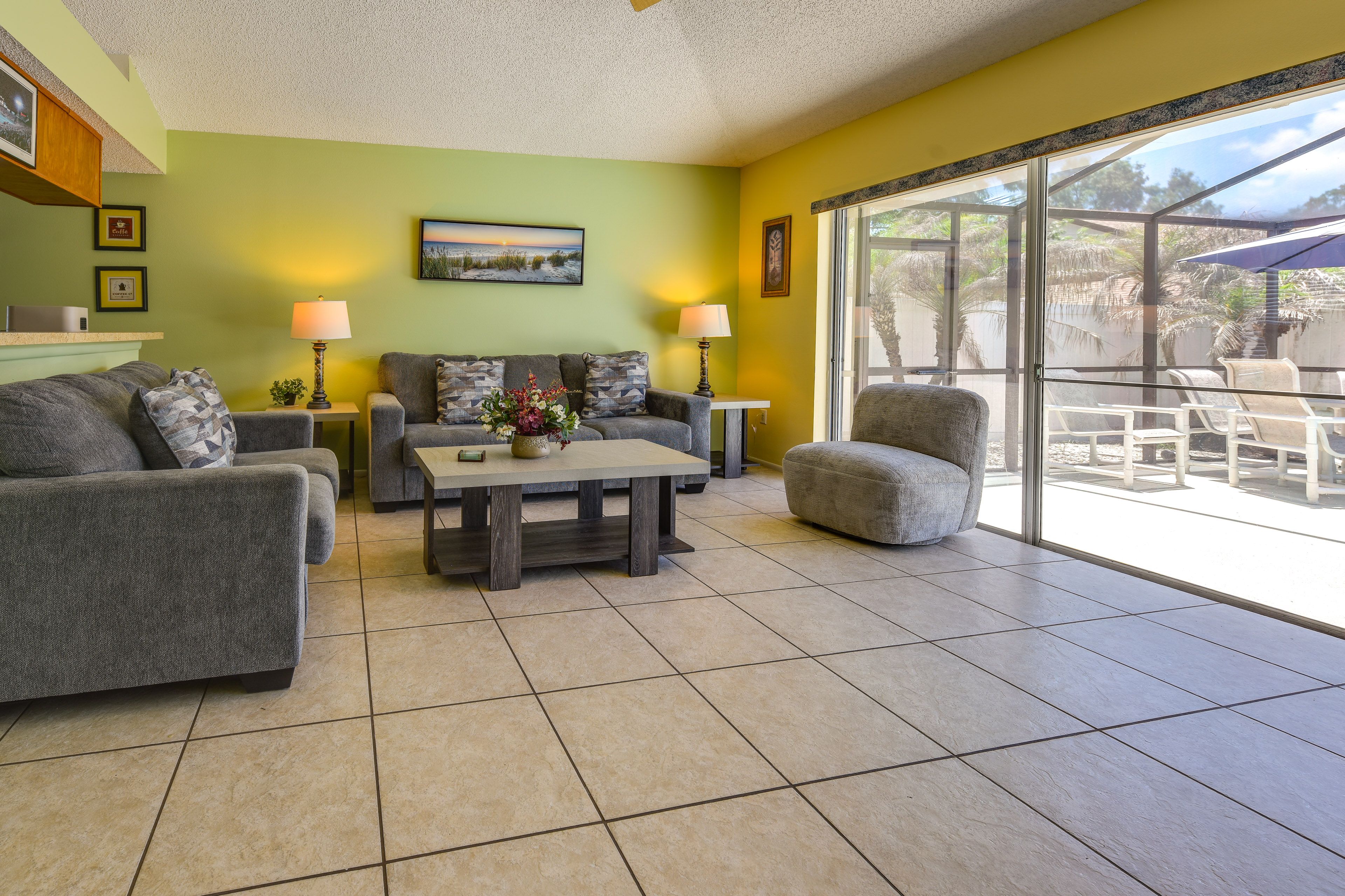 Living Room | Smart TV