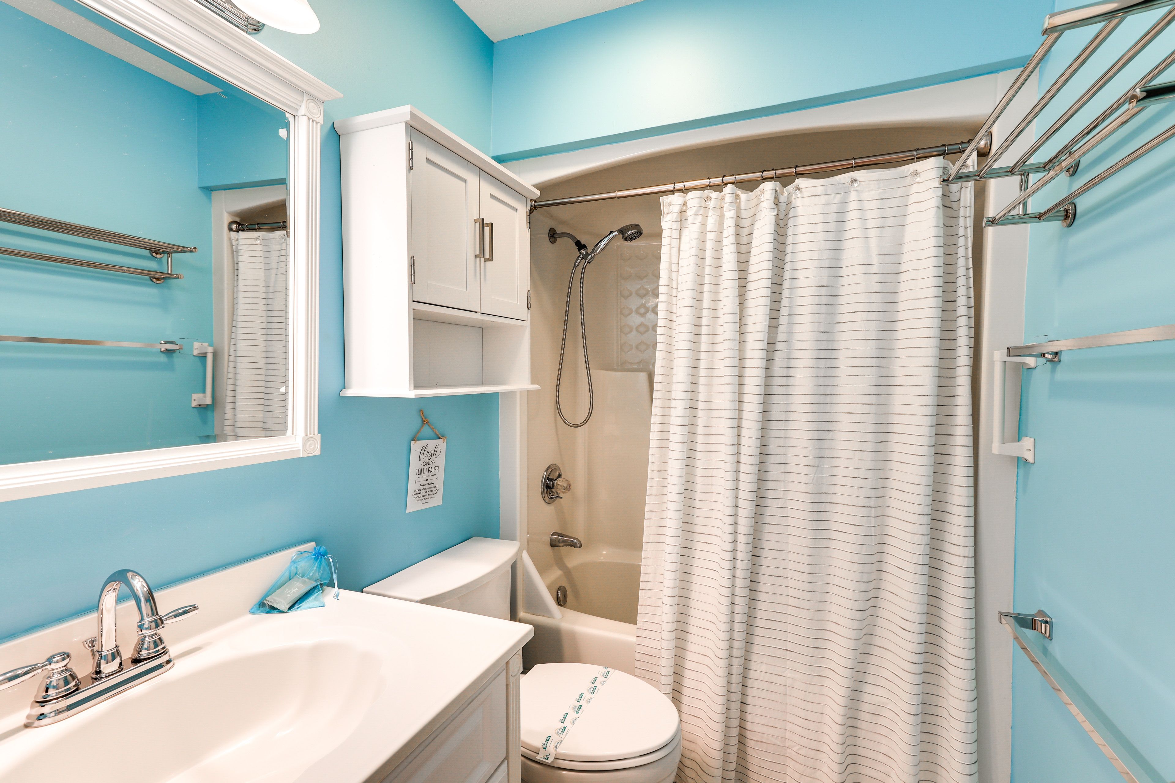 Full Bathroom | Grab Rail in Shower