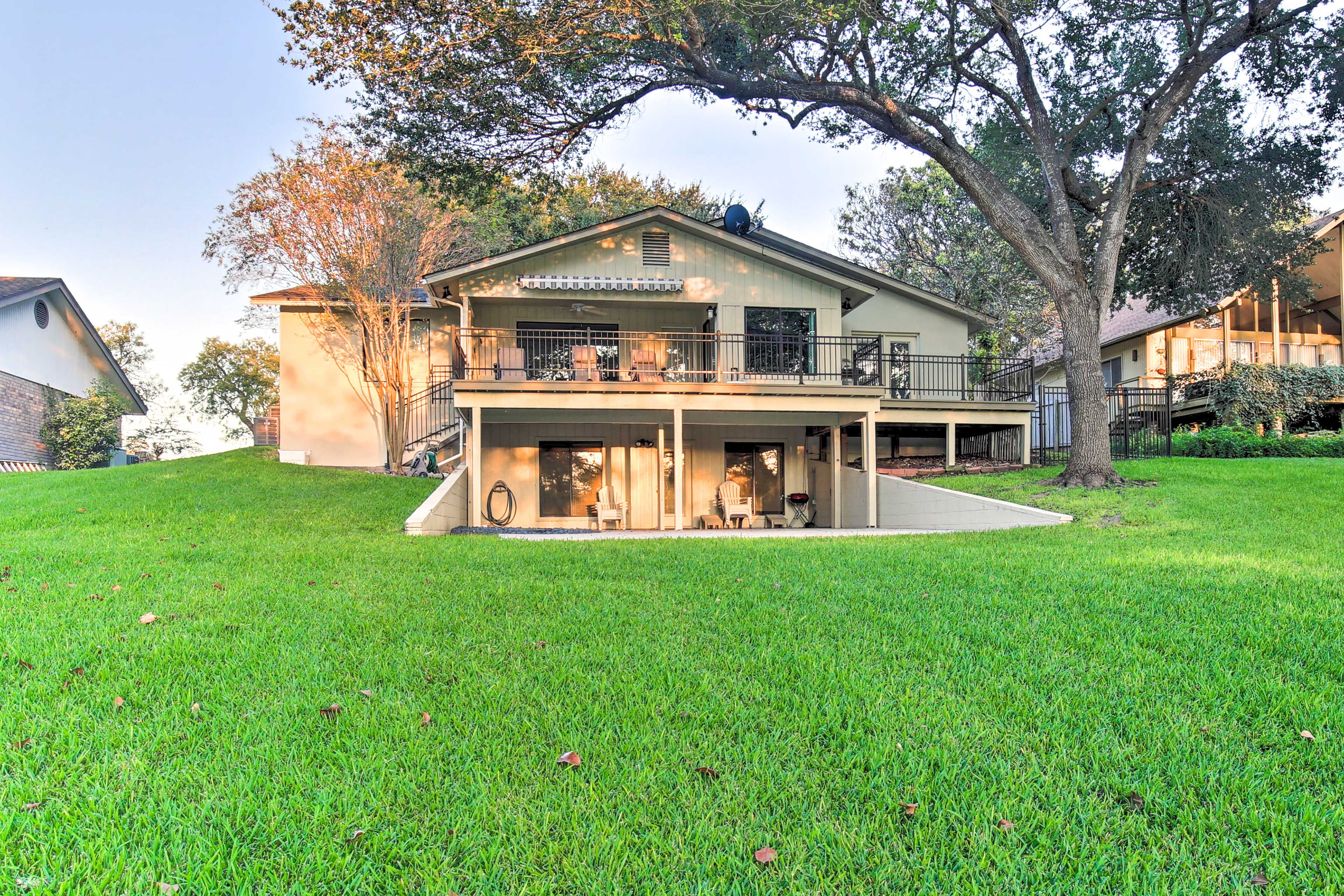 Exterior | Lake Views