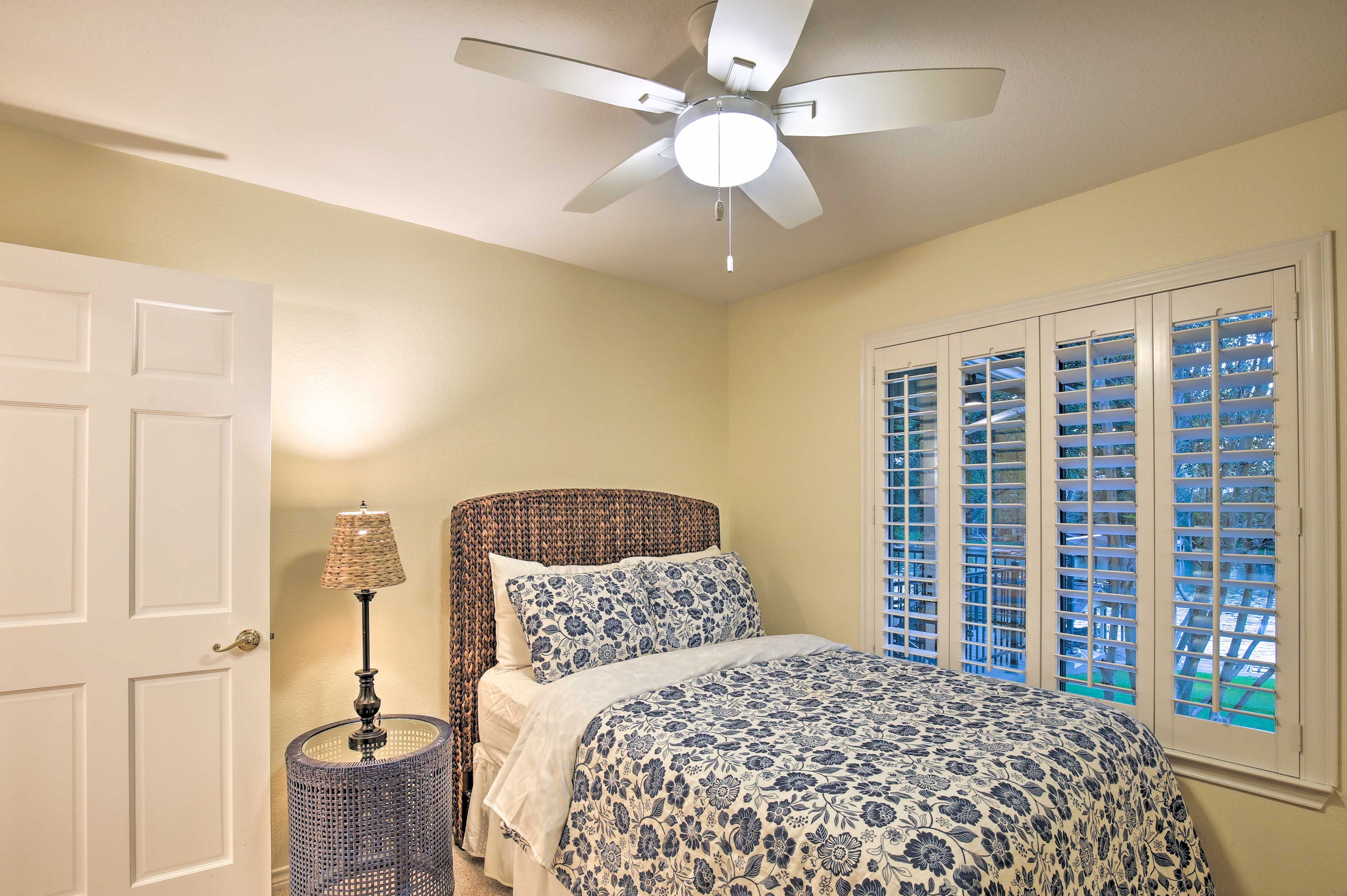 Bedroom 2 | Queen Bed | Main Level