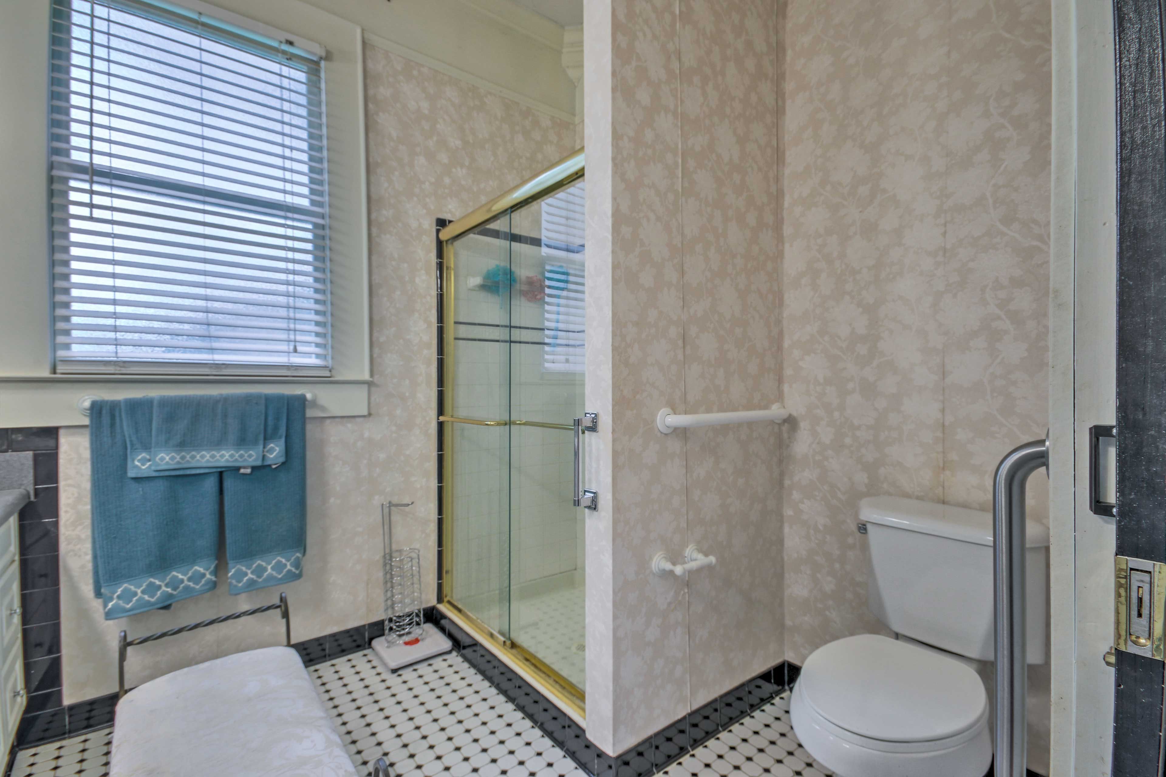 En-Suite Bathroom