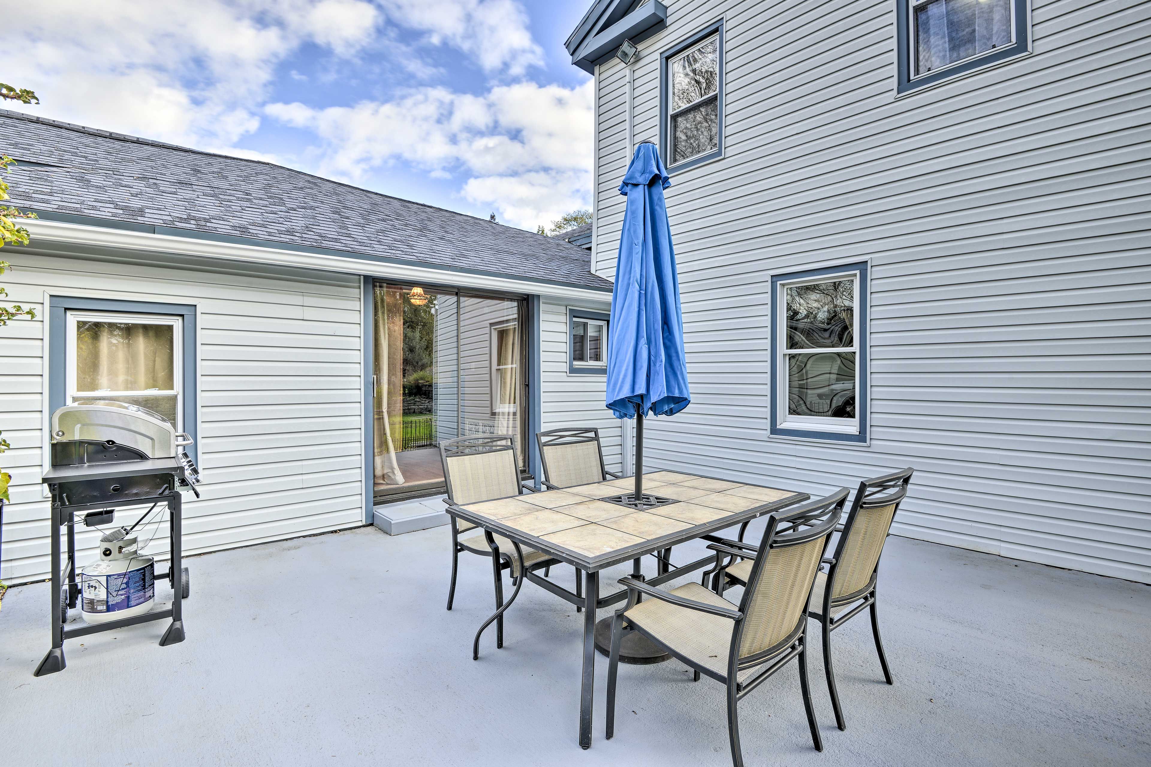 Deck | Gas Grill