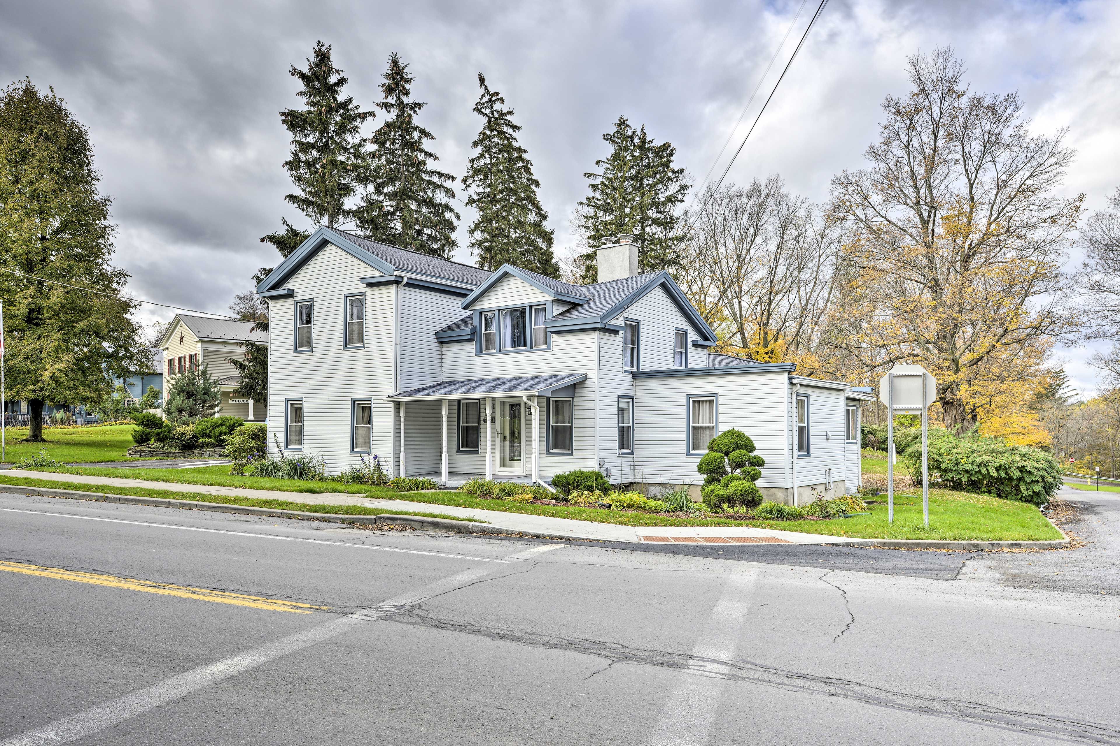 Home Exterior | Driveway Parking (2 Vehicles)