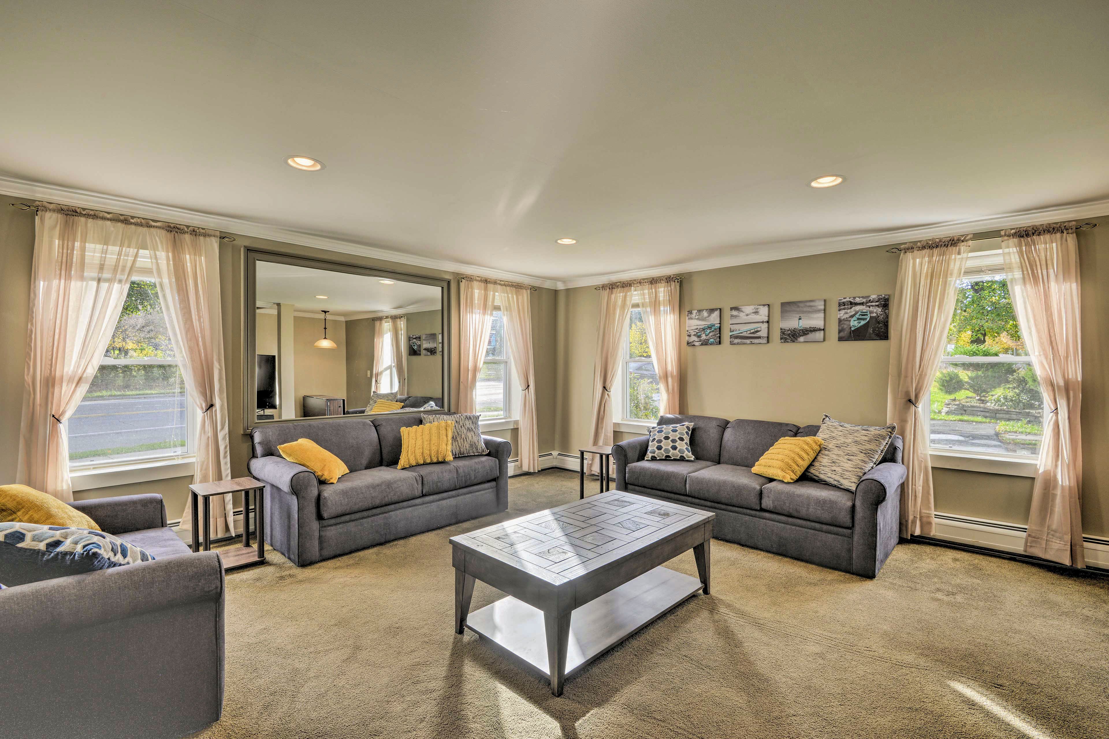 Living Room | Smart TV