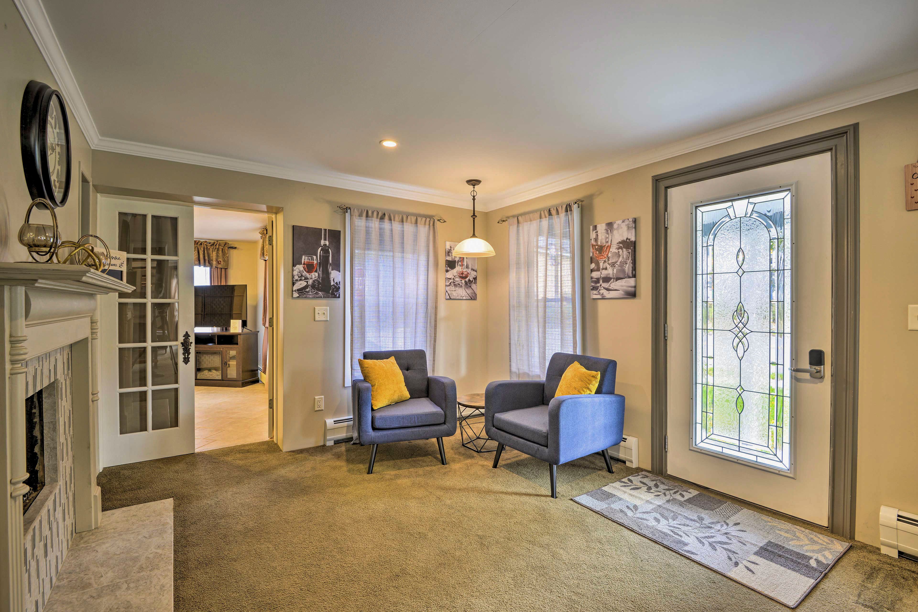 Living Room | Entryway