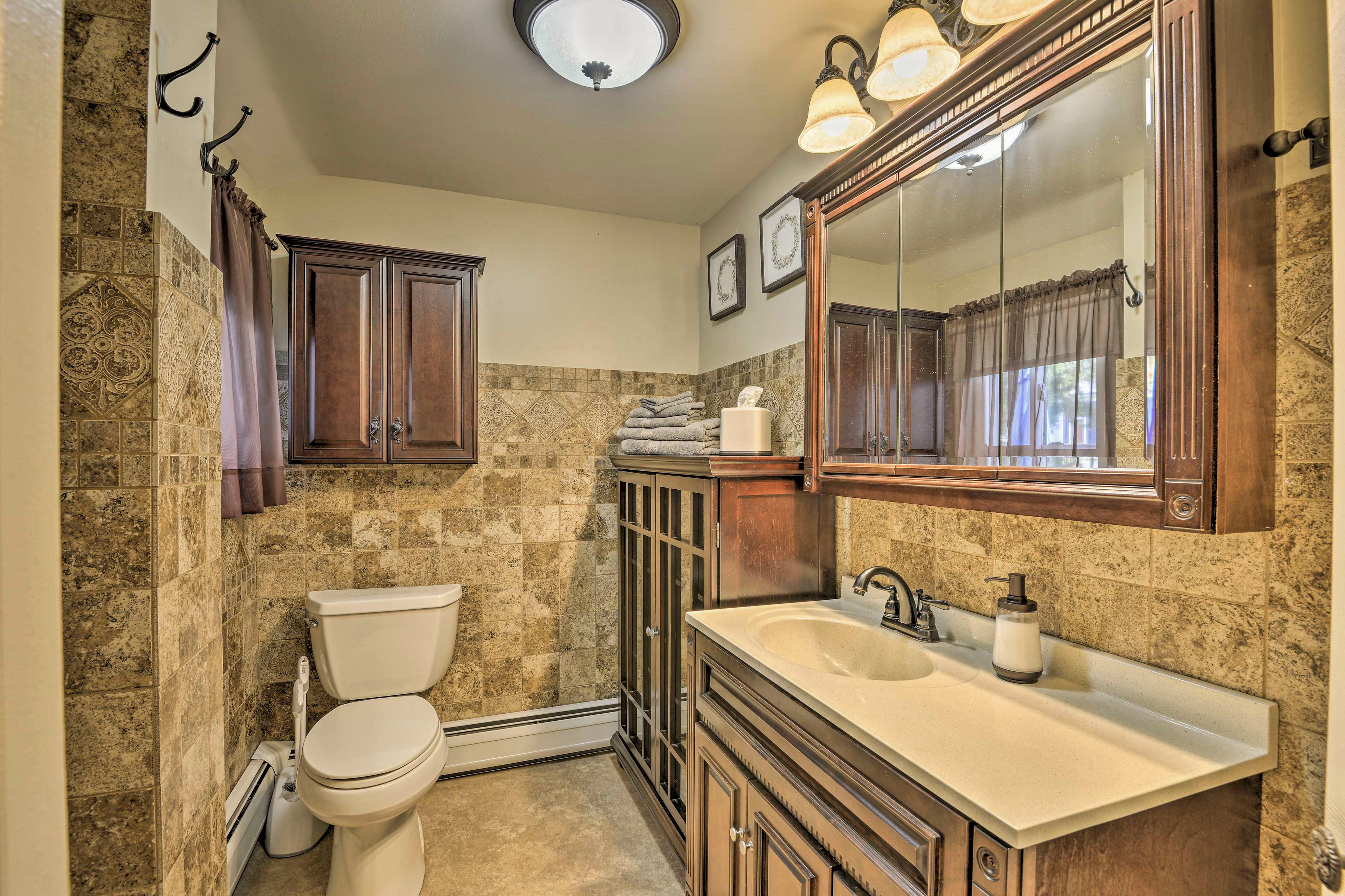 Full Bathroom