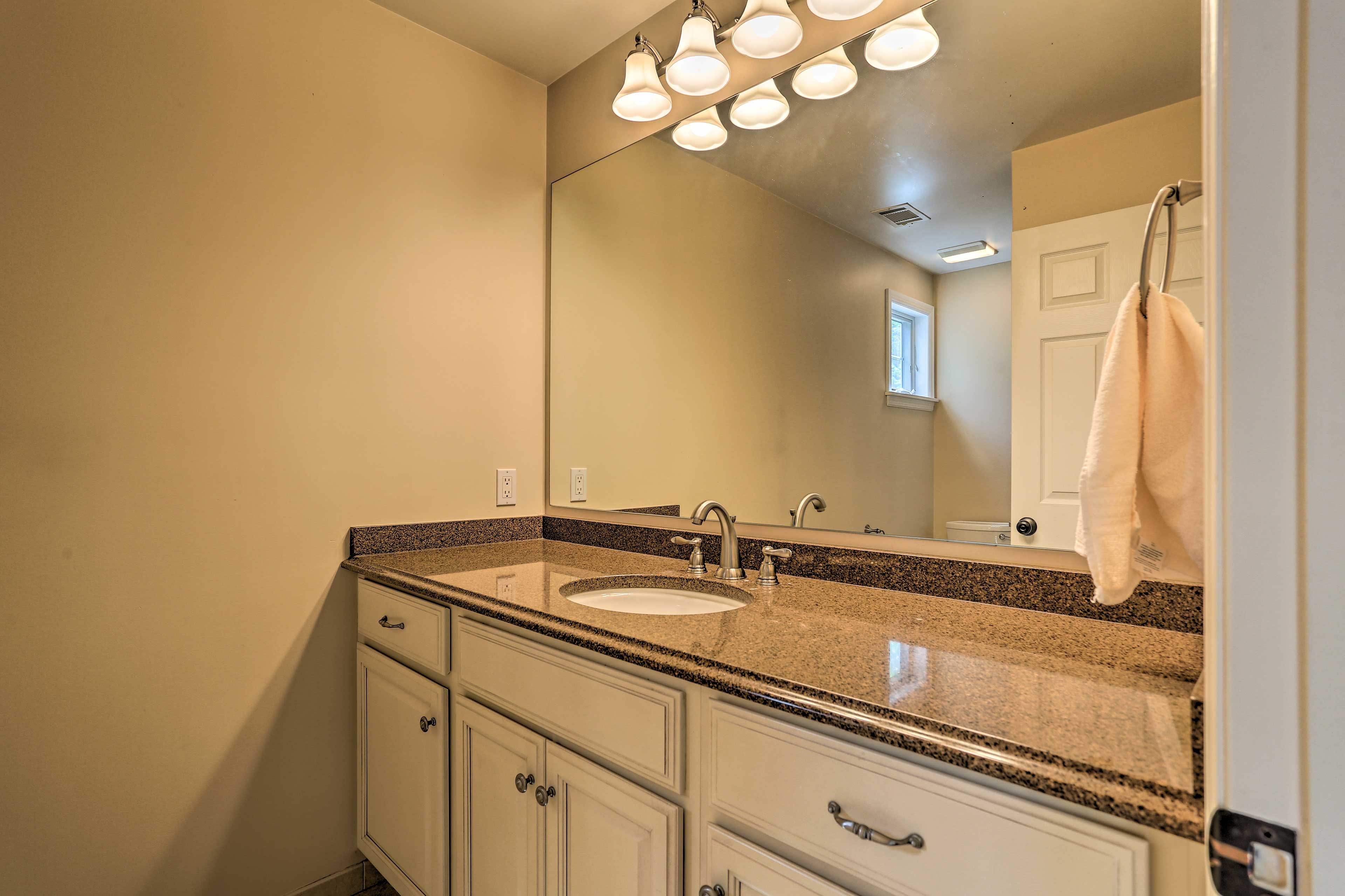 Full Bathroom