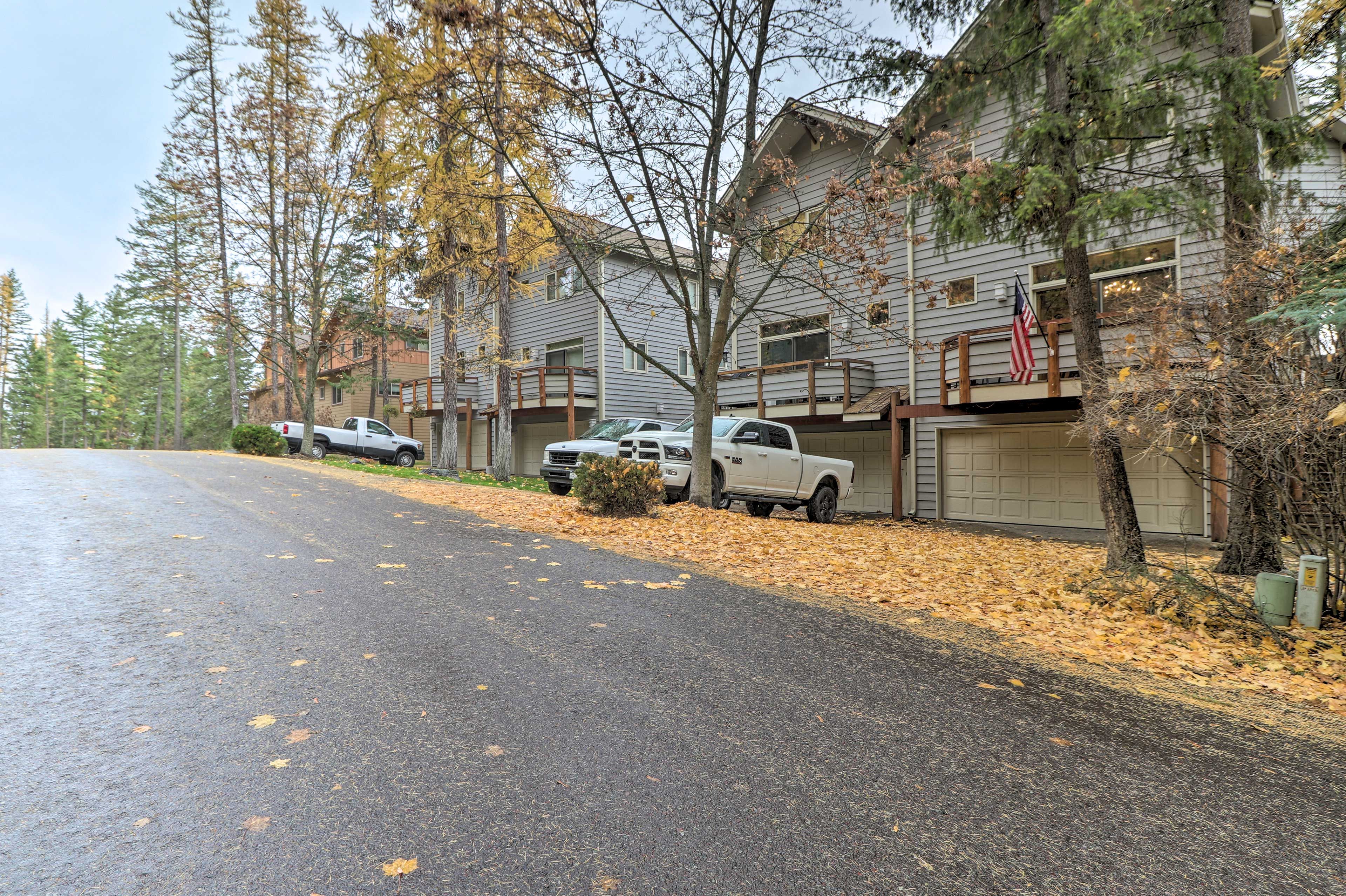 Driveway Parking (1 Compact Car) | Parking Lot (1 Exterior