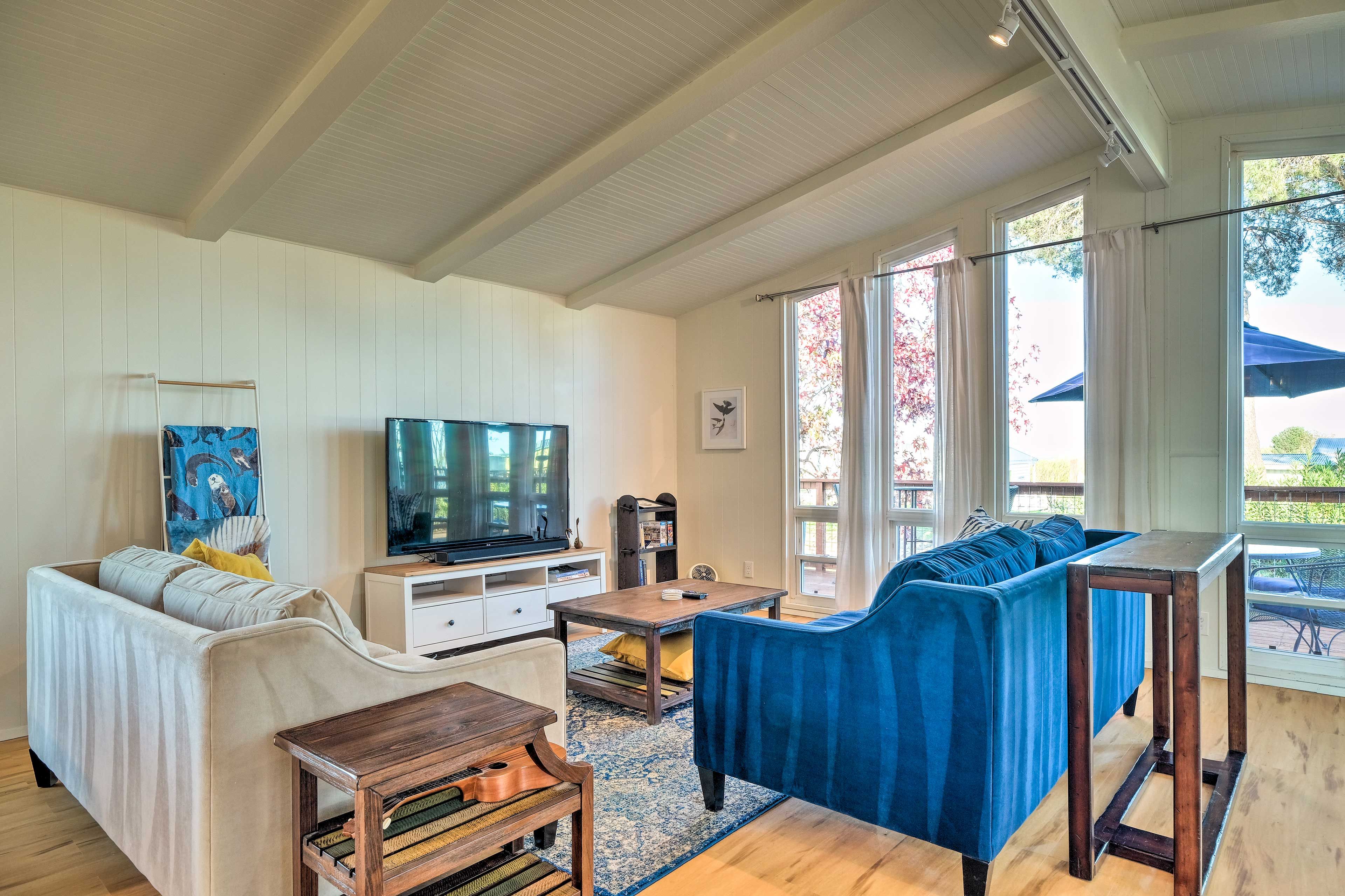 Living Room | 1,150-Sq-Ft Home