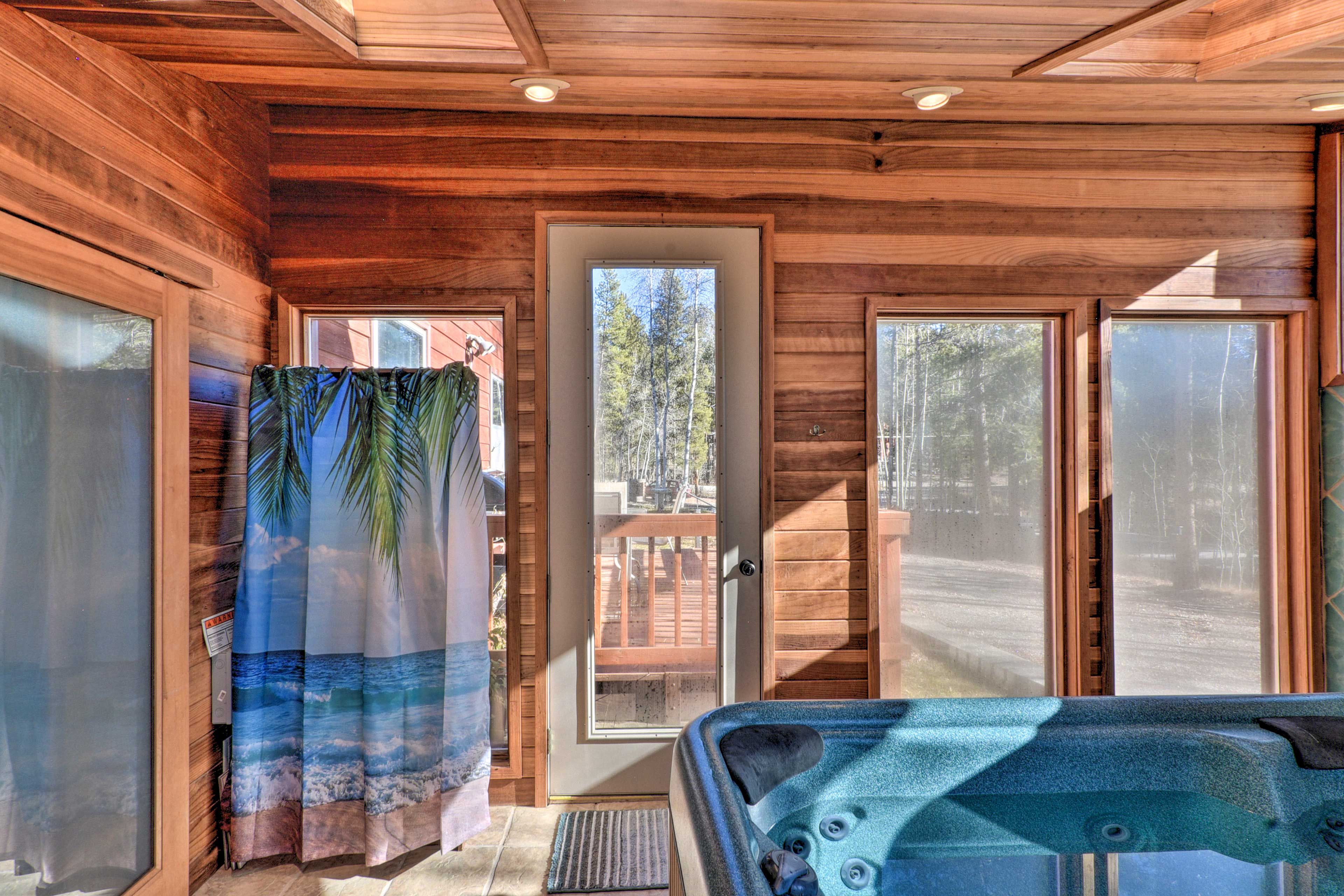 Sunroom | Private Hot Tub