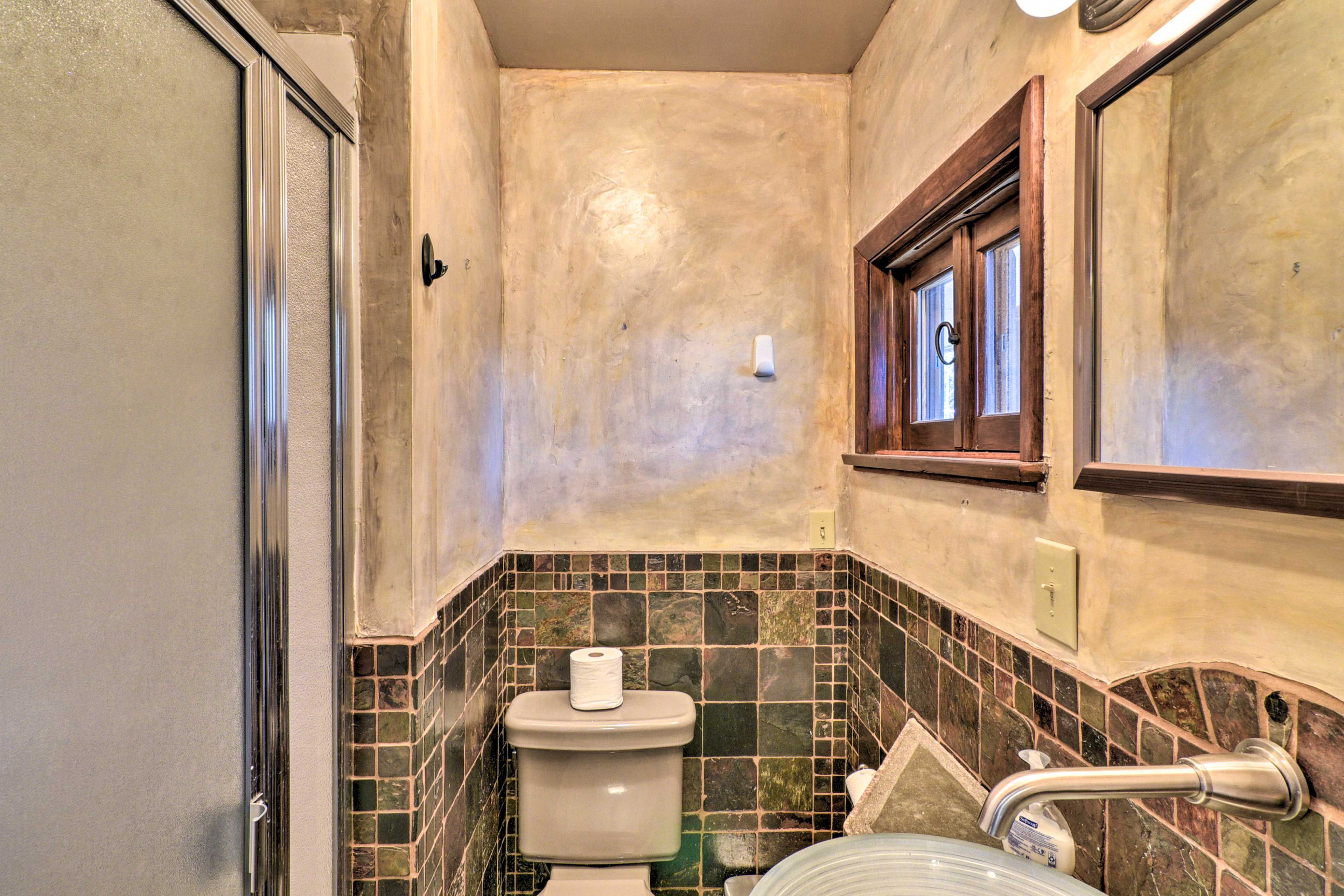 Full Bathroom