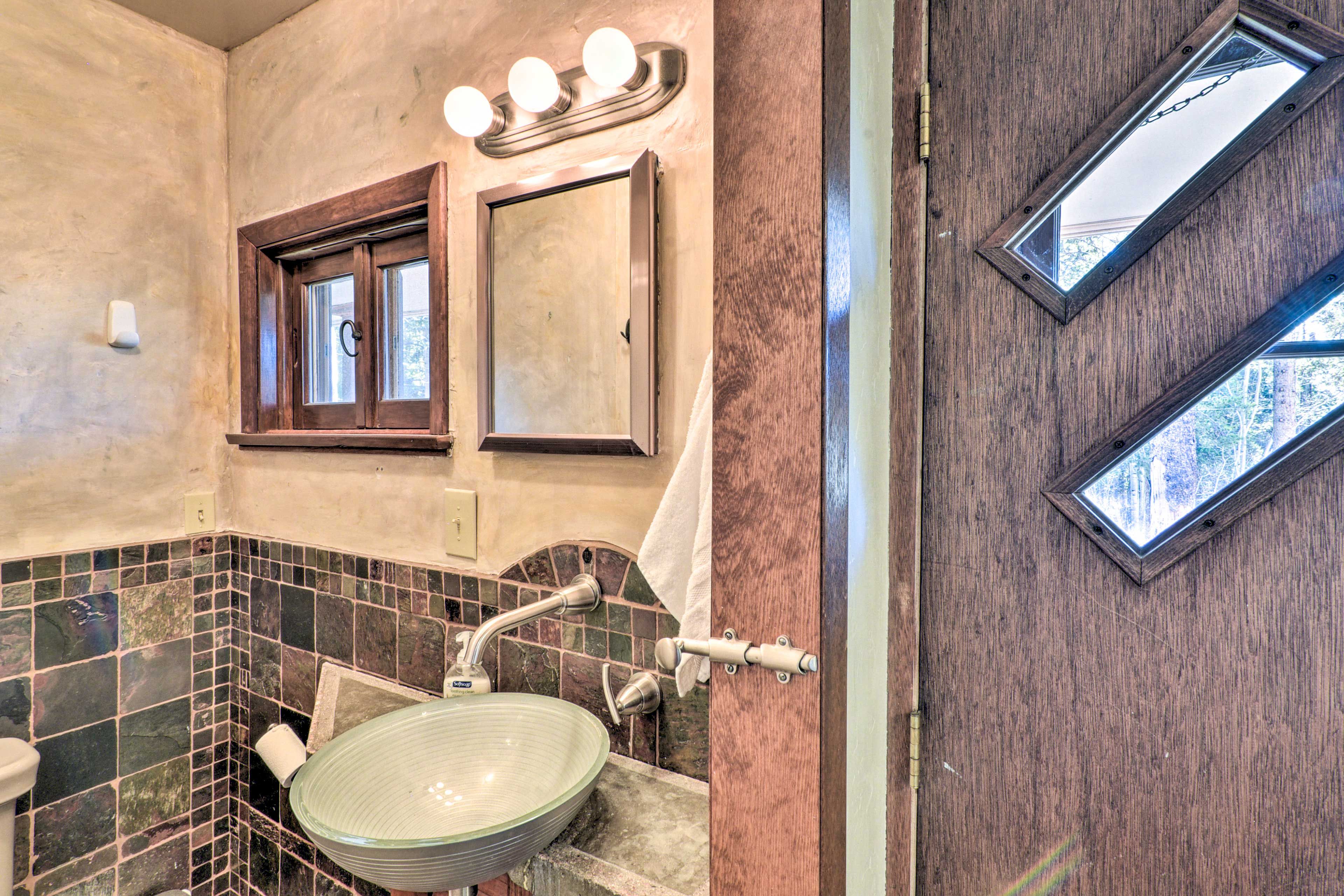 Full bathroom