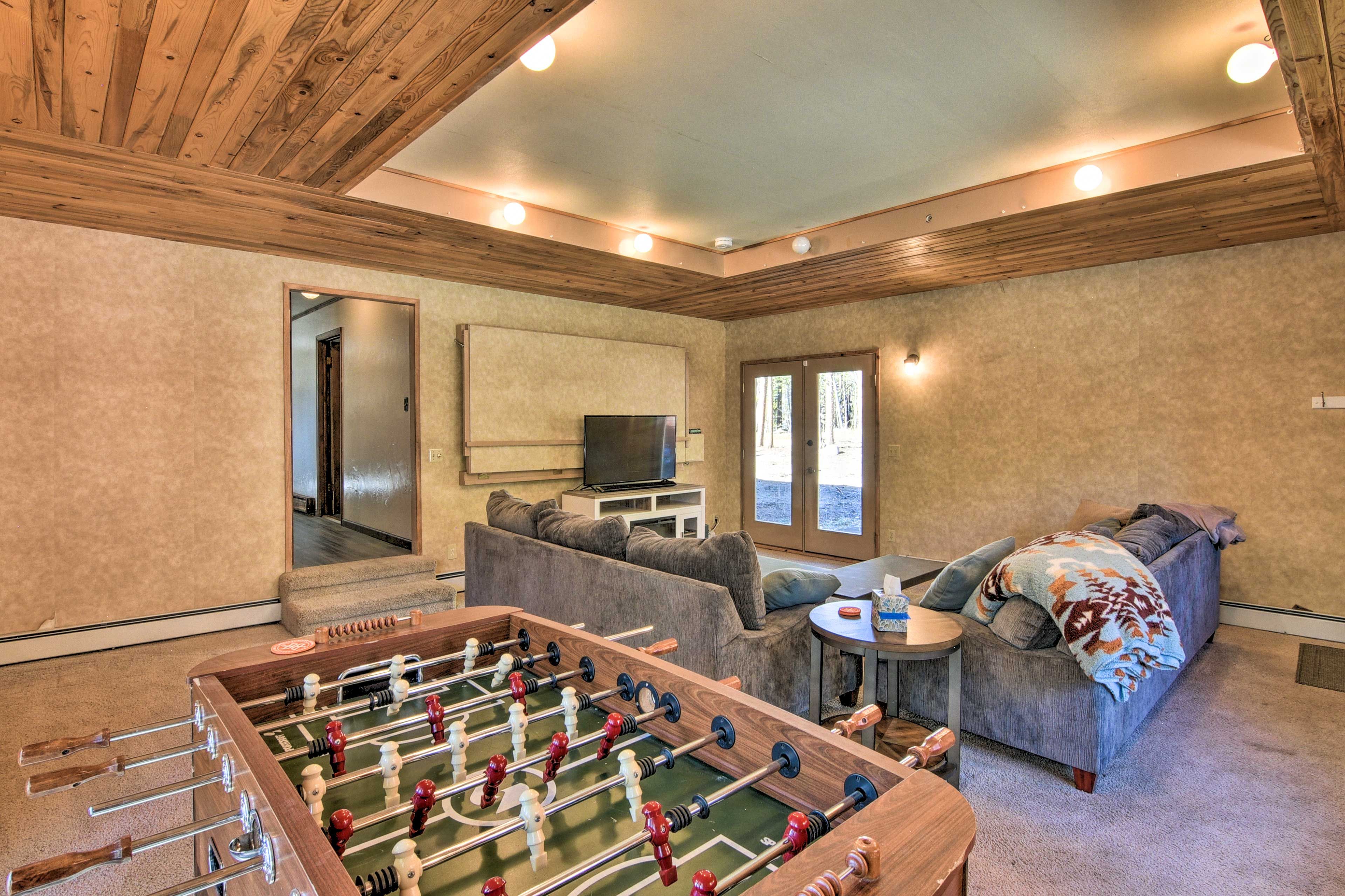 Game Room | Smart TV