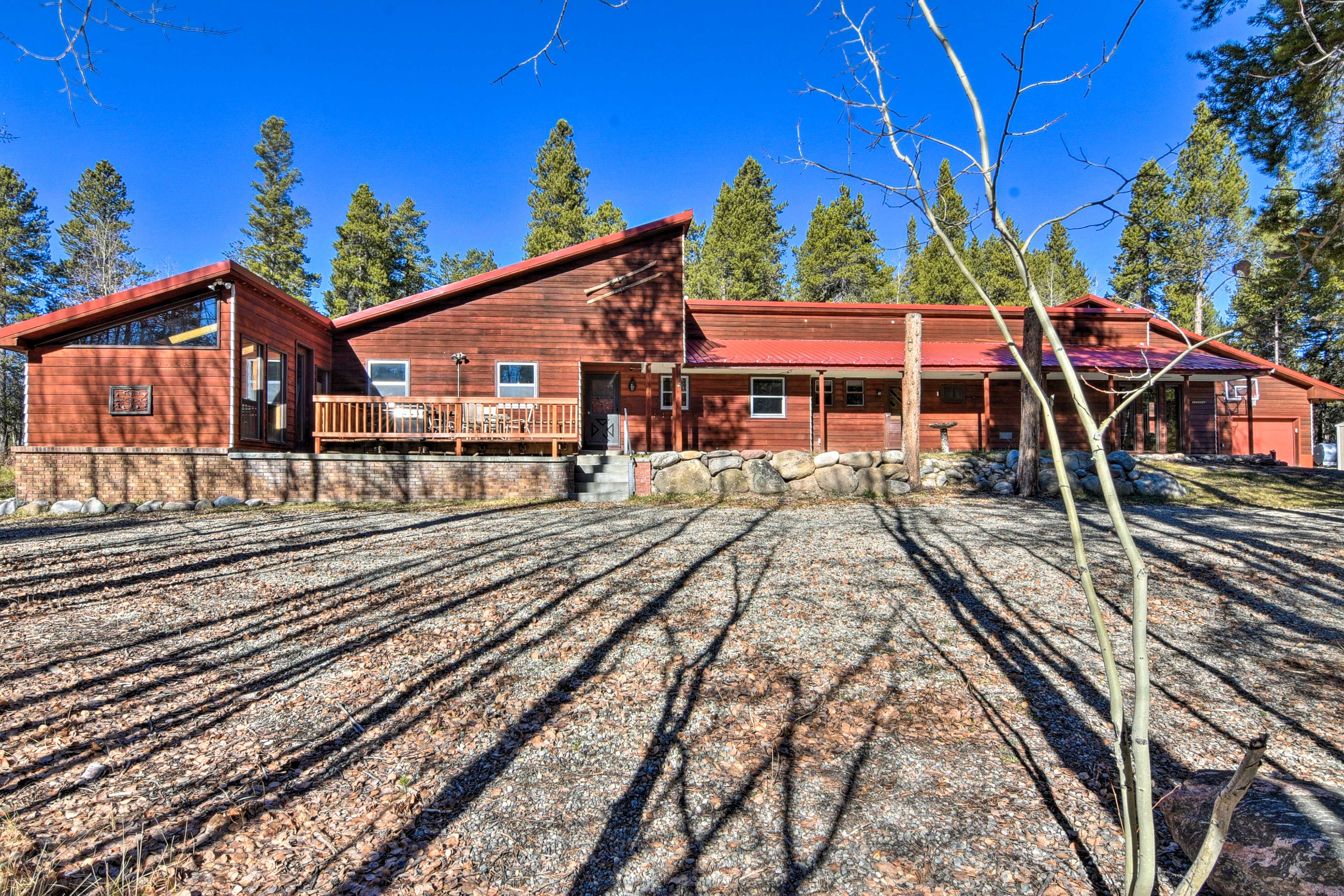 Home Exterior | Park Snowmobiles, ATVs, Side by Sides, Boats & RVs