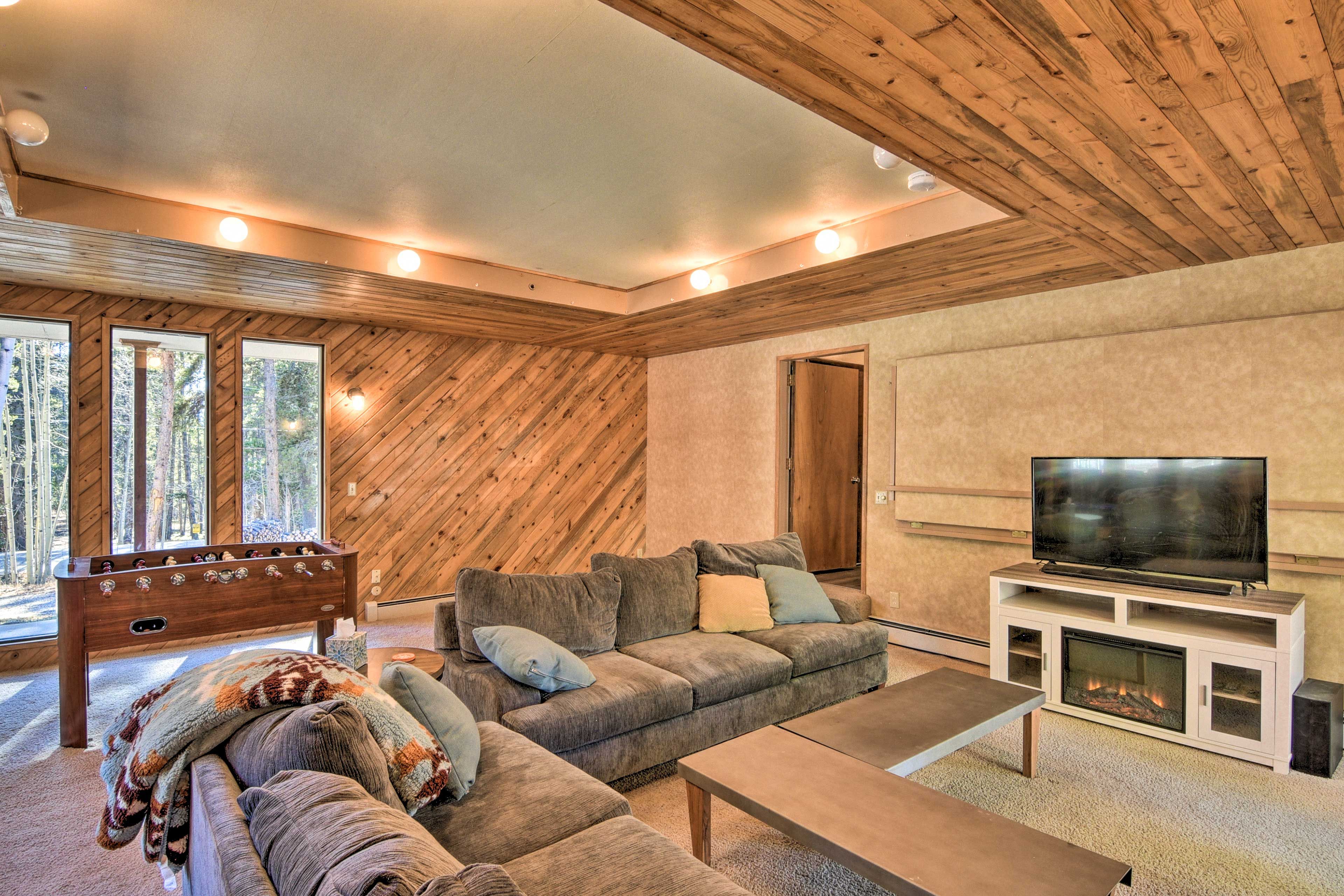 Game Room | Electric Firepalce
