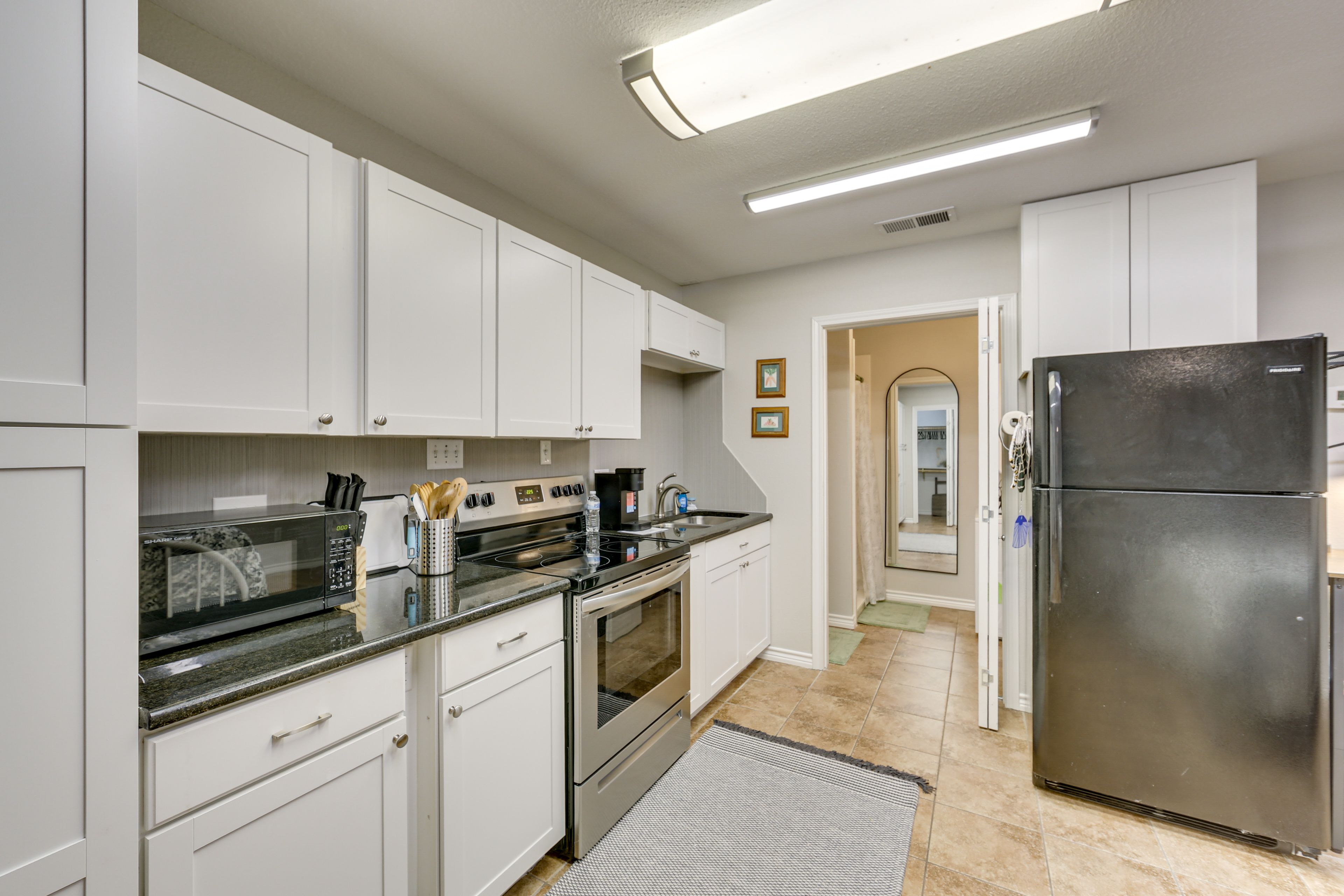 Kitchen | Keurig Coffee Maker | Blender