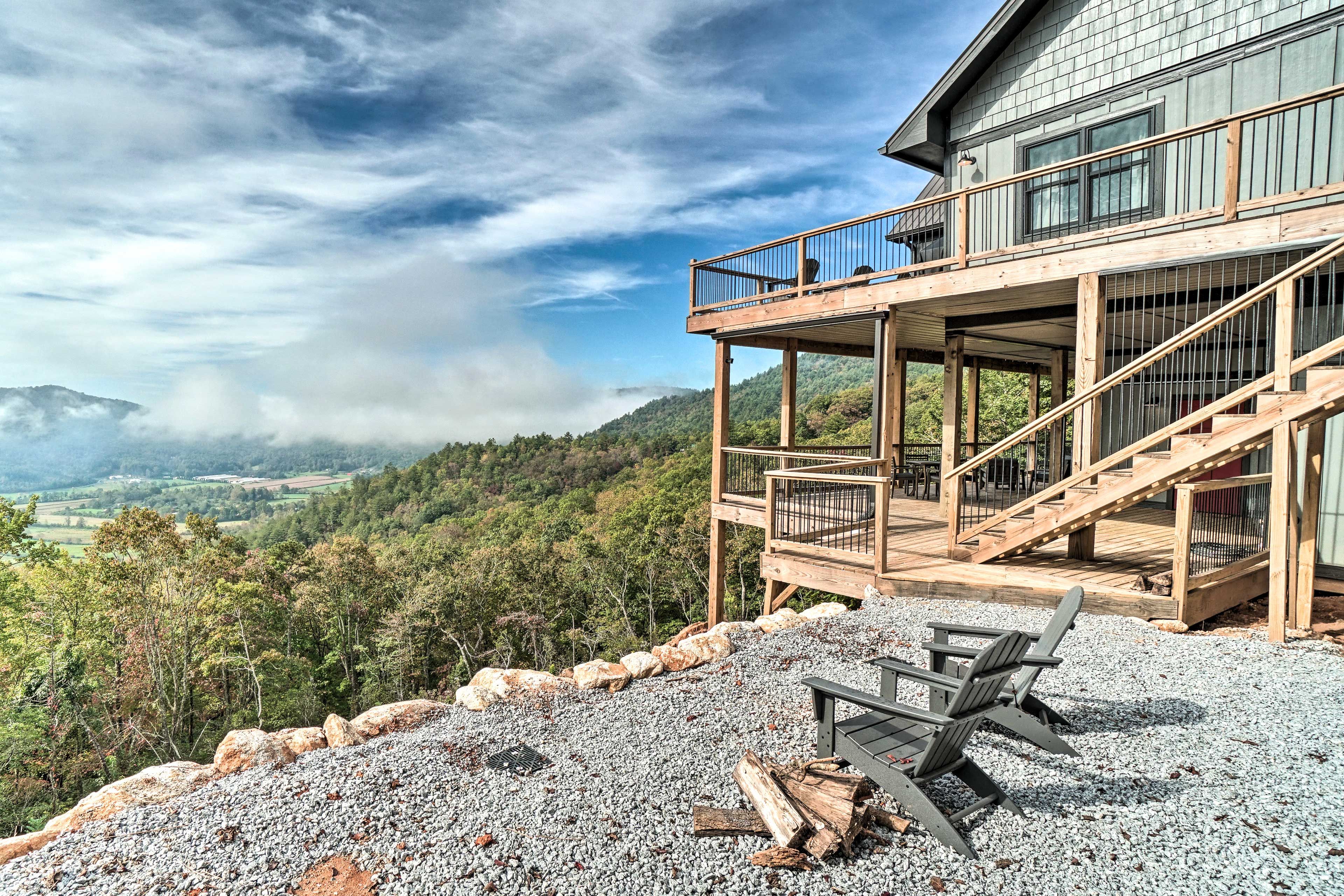 Home Exterior | Wood-Burning Fire Pit | Driveway Parking (3 Vehicles)